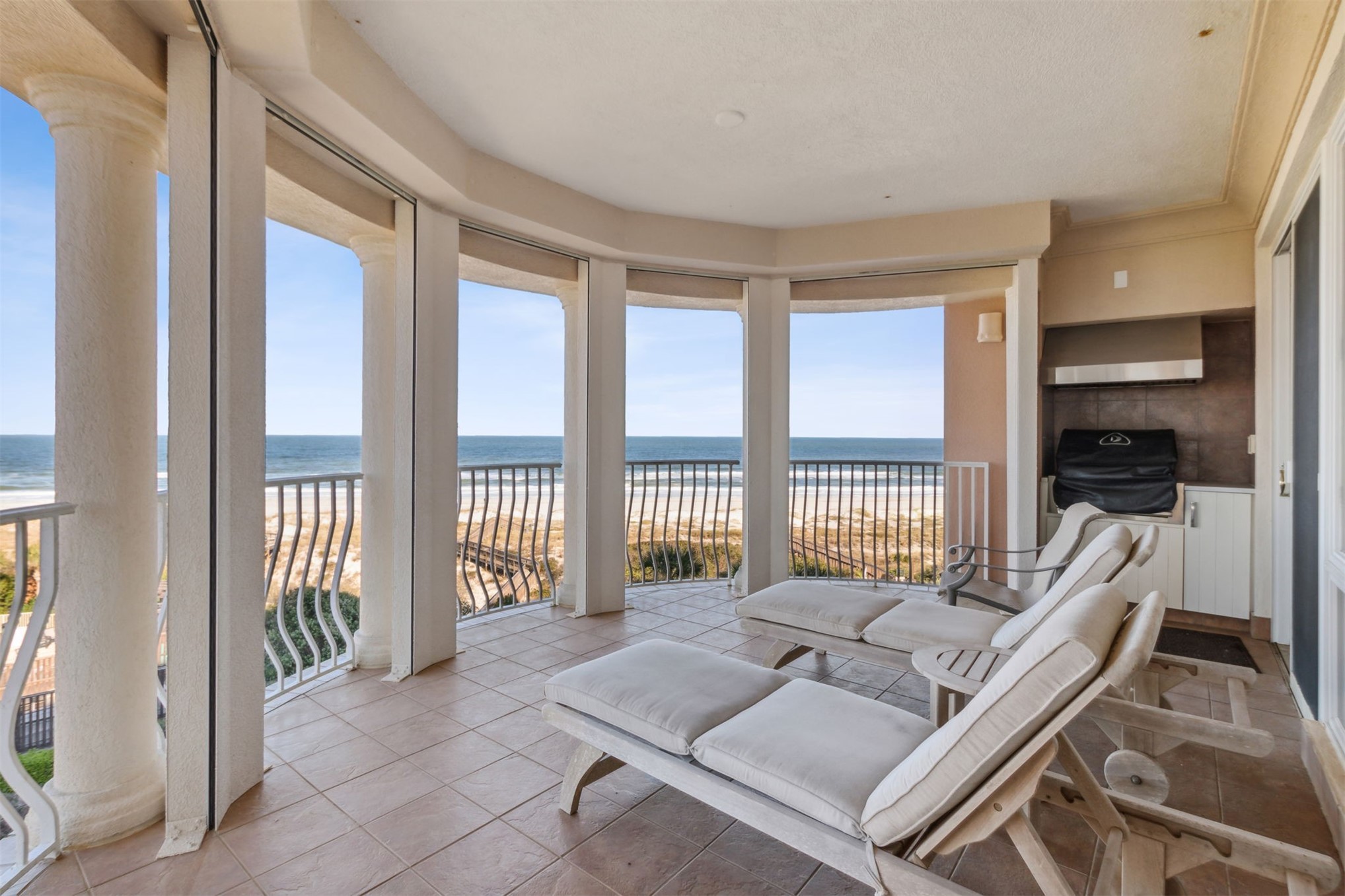 612 OCEAN CLUB COURT