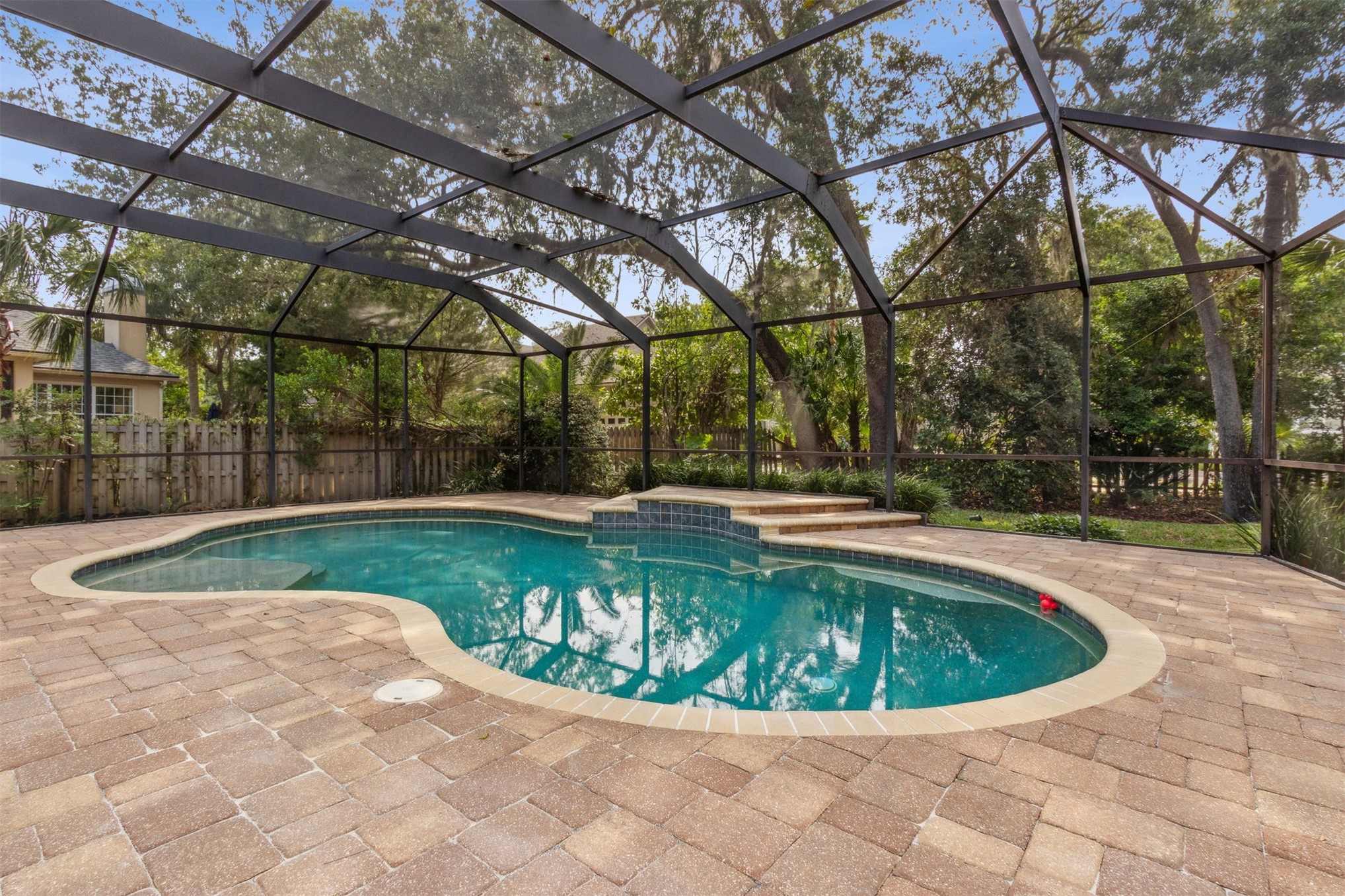 2752 SEA GROVE DRIVE