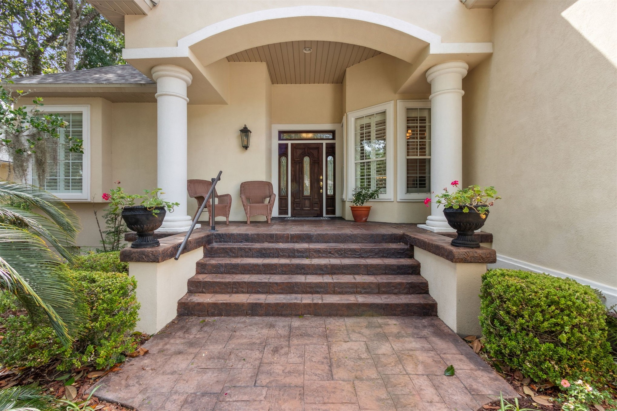 2752 SEA GROVE DRIVE