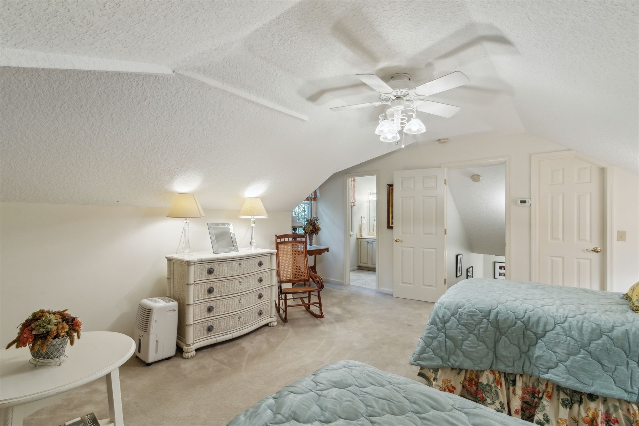 163 SEA MARSH ROAD