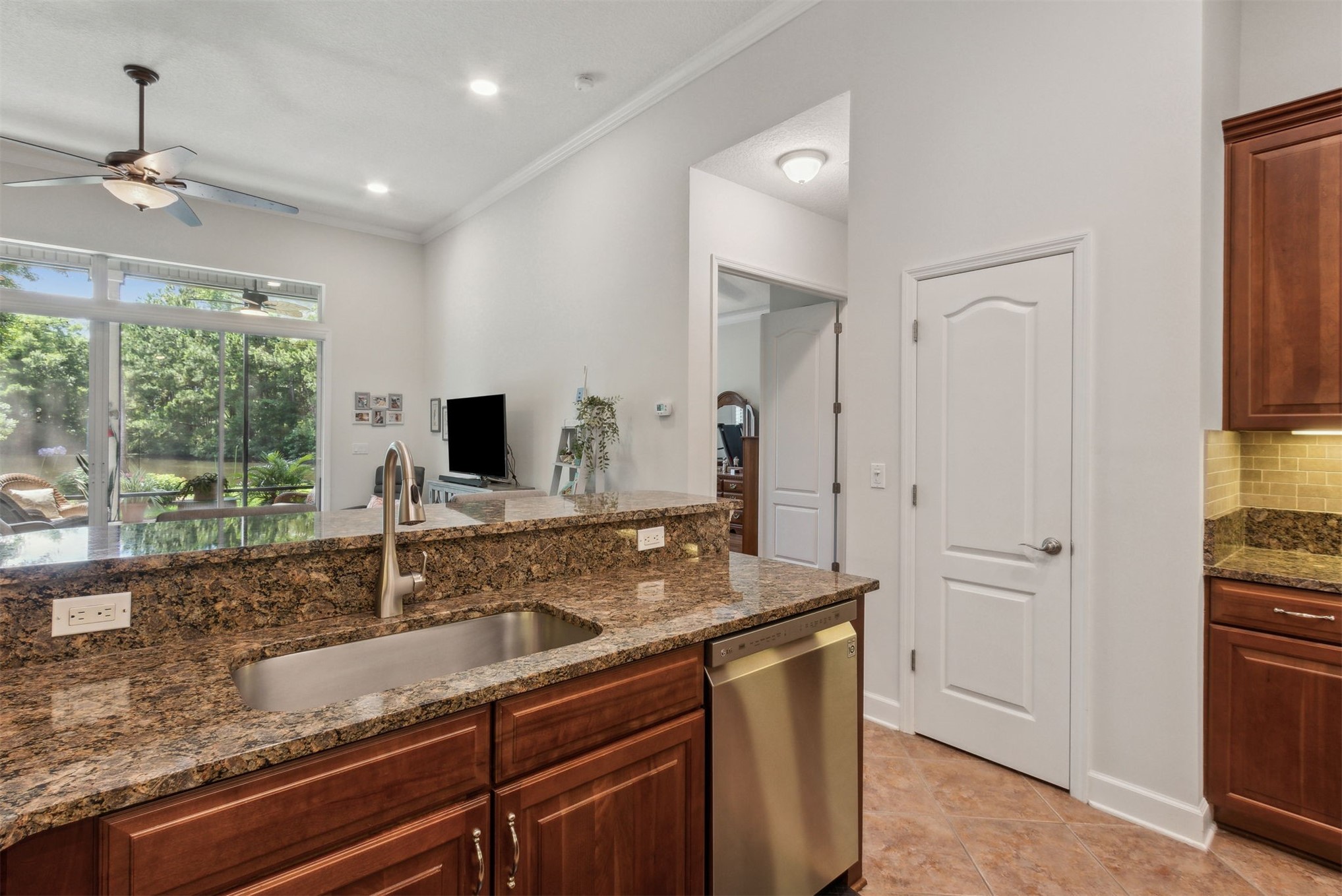2855 FERDINAND COURT