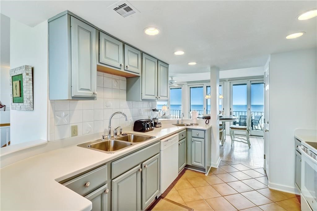 1870 TURTLE DUNES PLACE