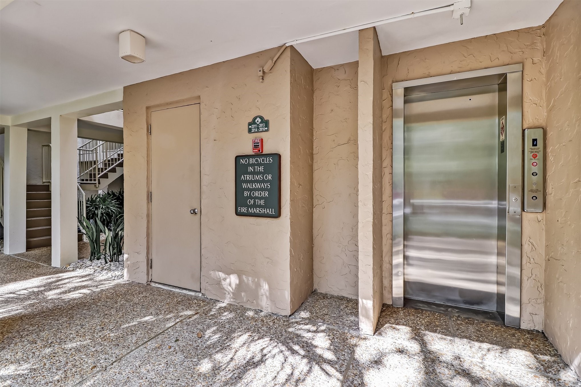 2025 BEACH WOOD ROAD