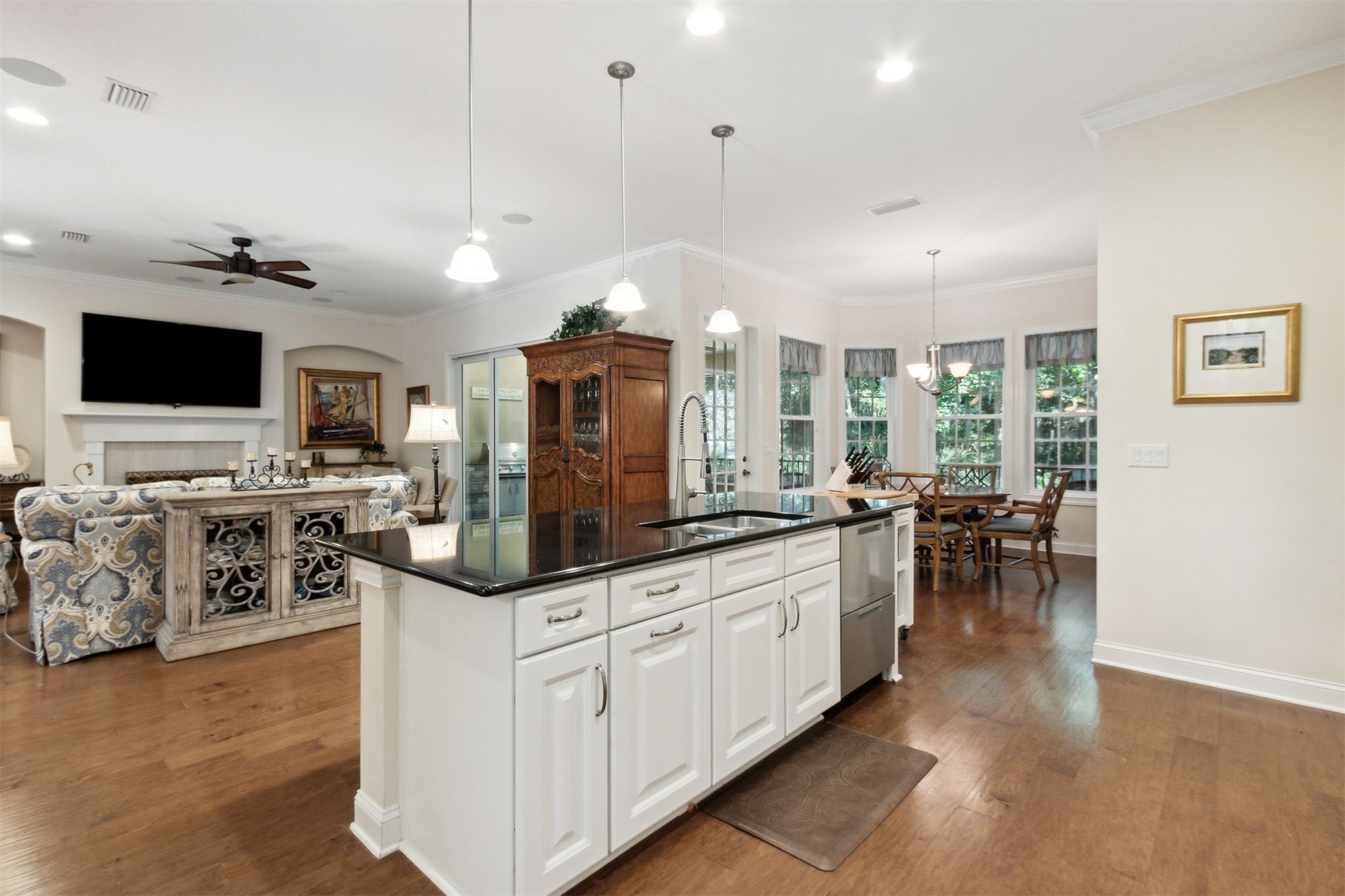 5 SEA MARSH ROAD