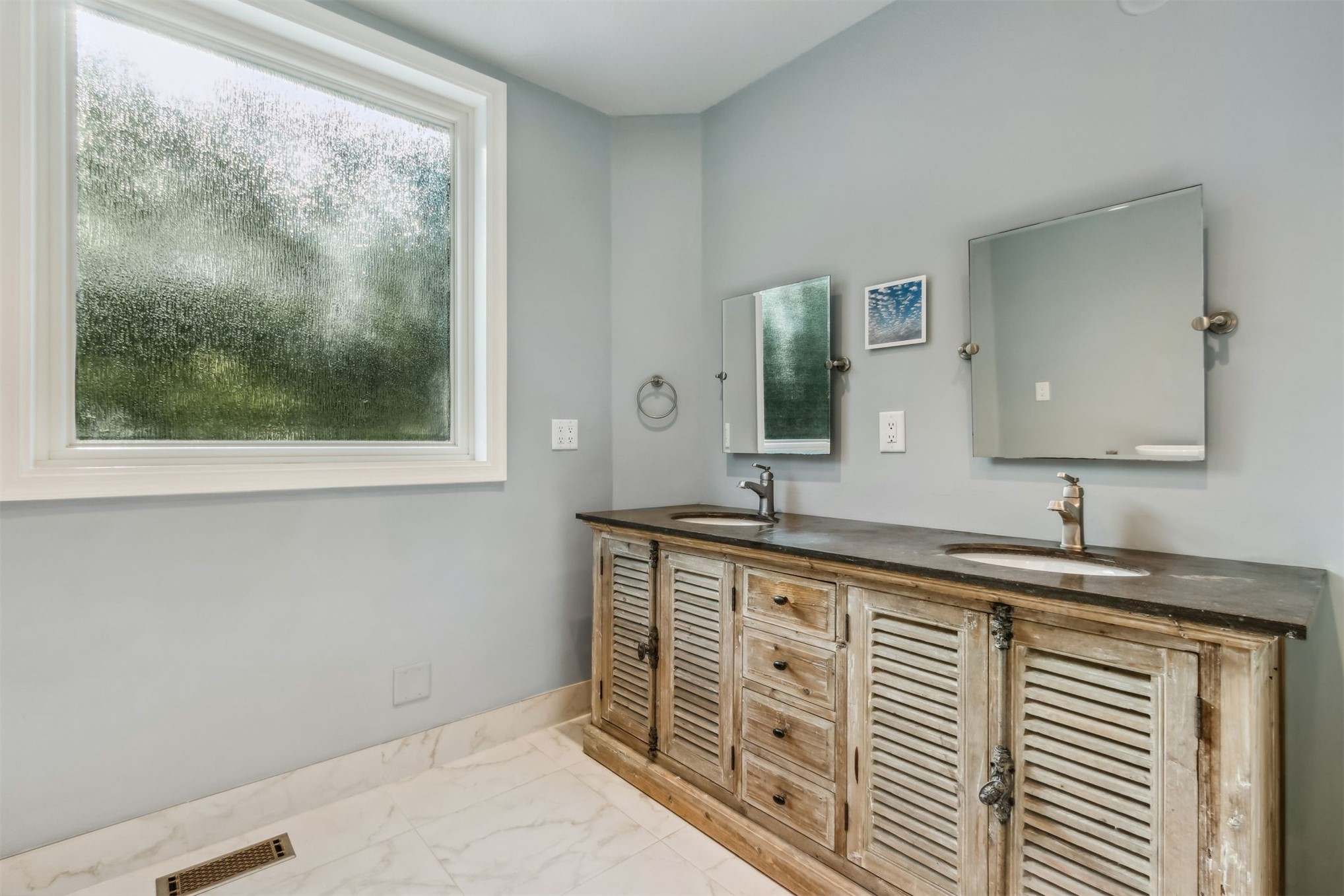 42 LAUREL OAK ROAD