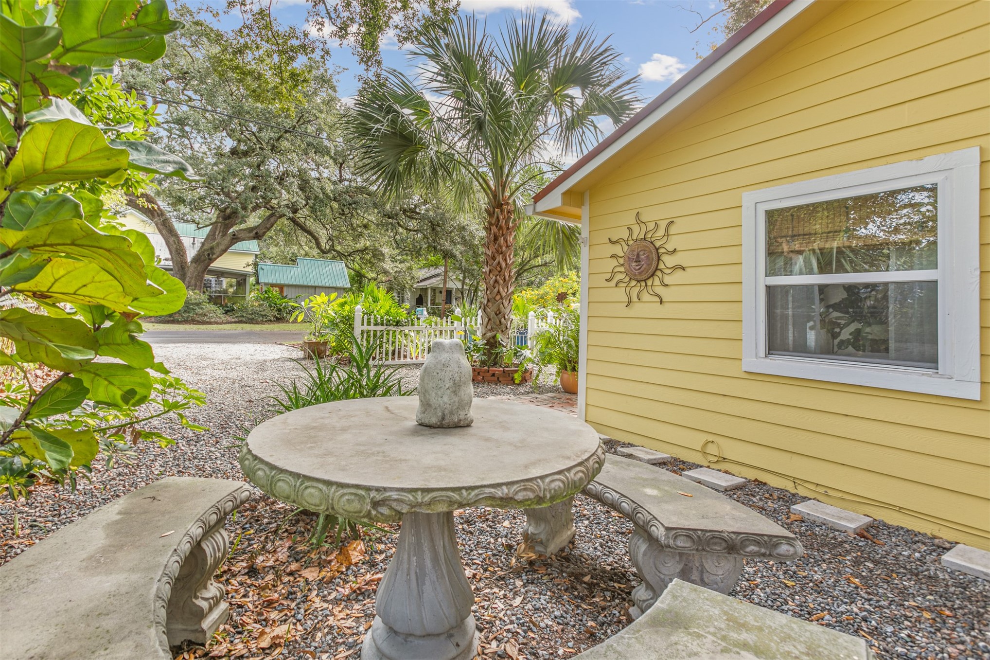 409 S 4TH STREET