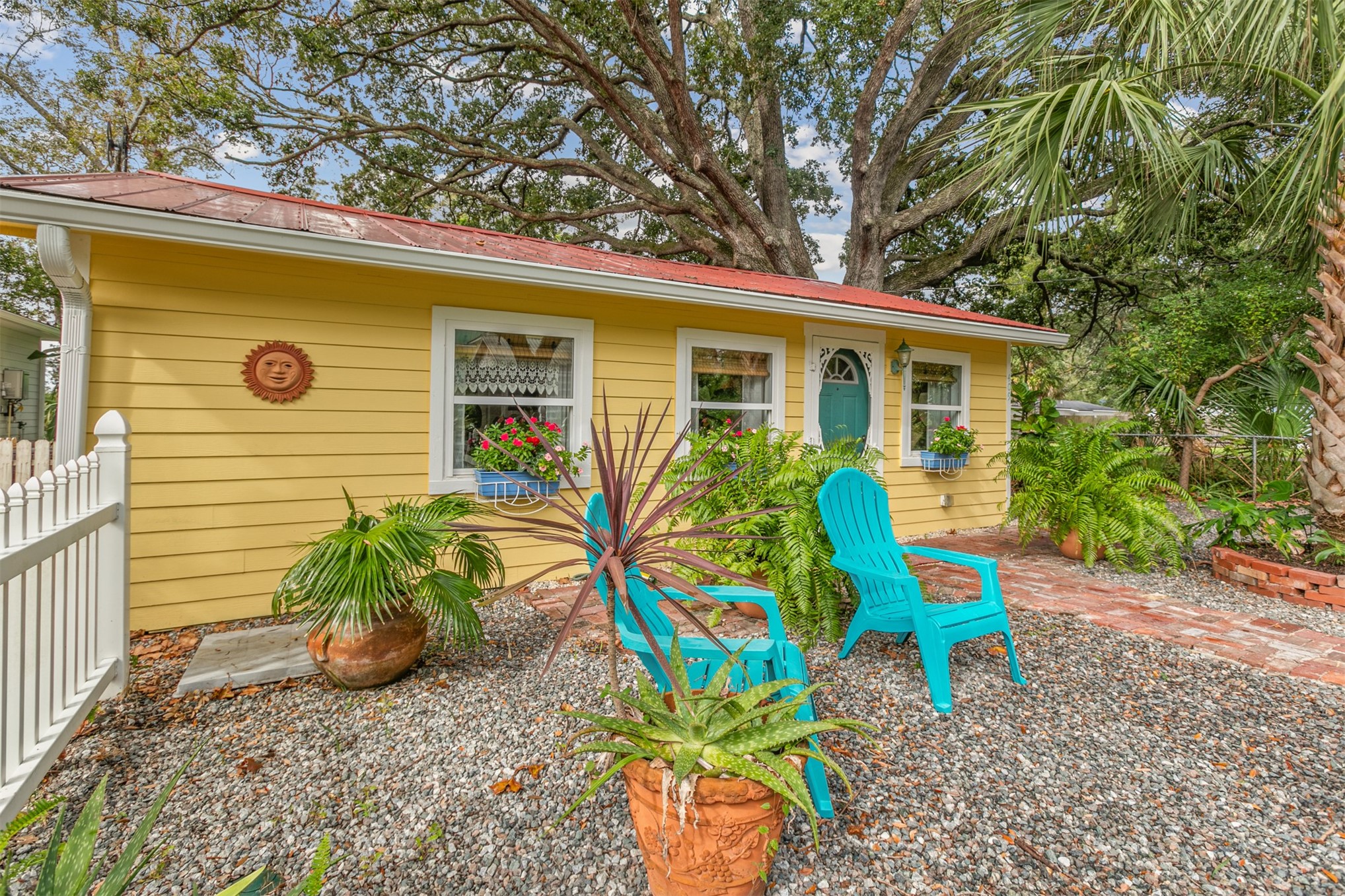 409 S 4TH STREET