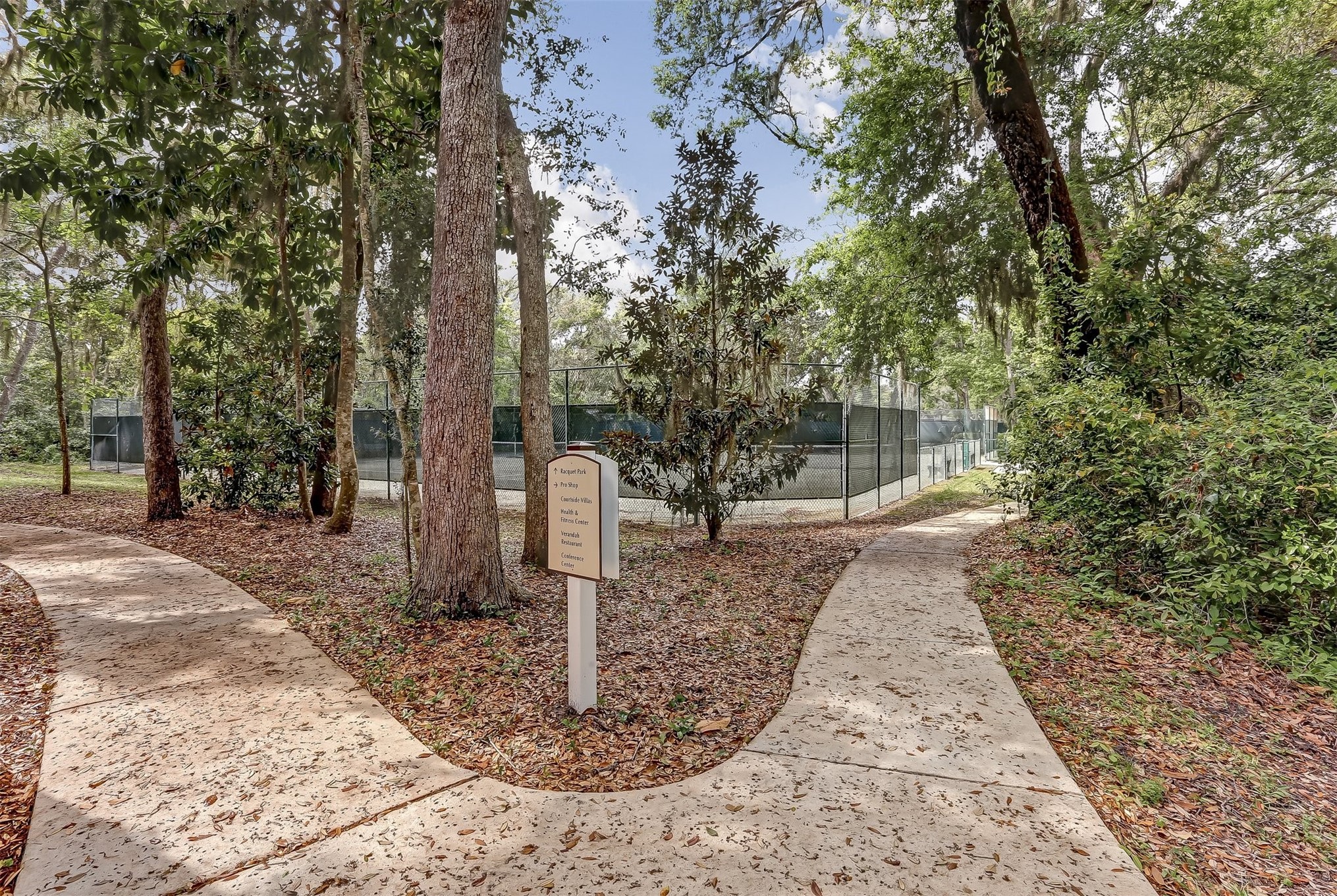 2518 BOXWOOD LANE 2517/2518