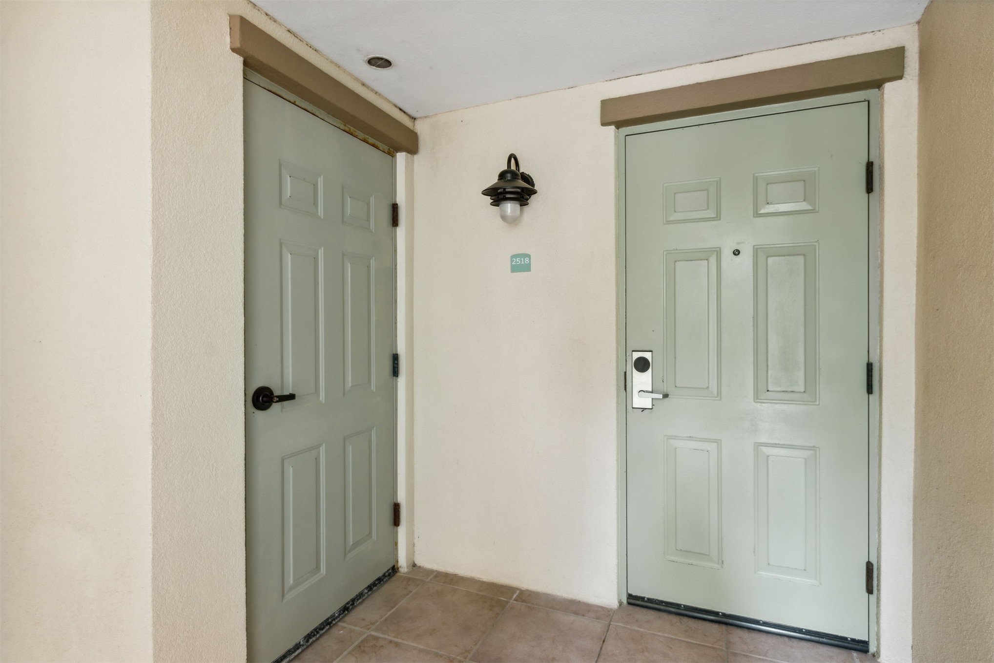 2518 BOXWOOD LANE 2517/2518