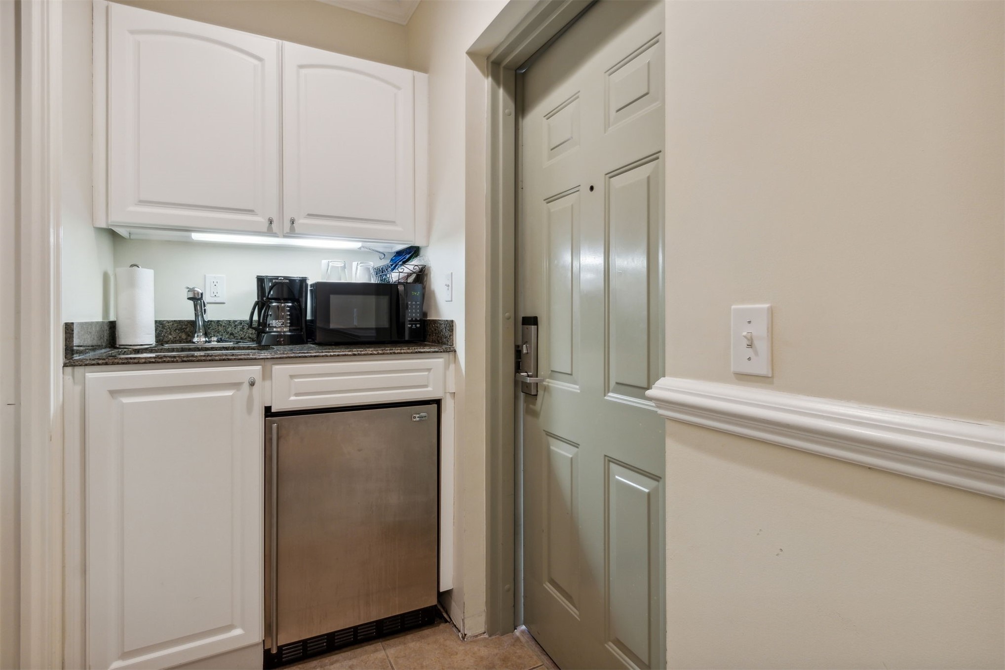 2518 BOXWOOD LANE 2517/2518