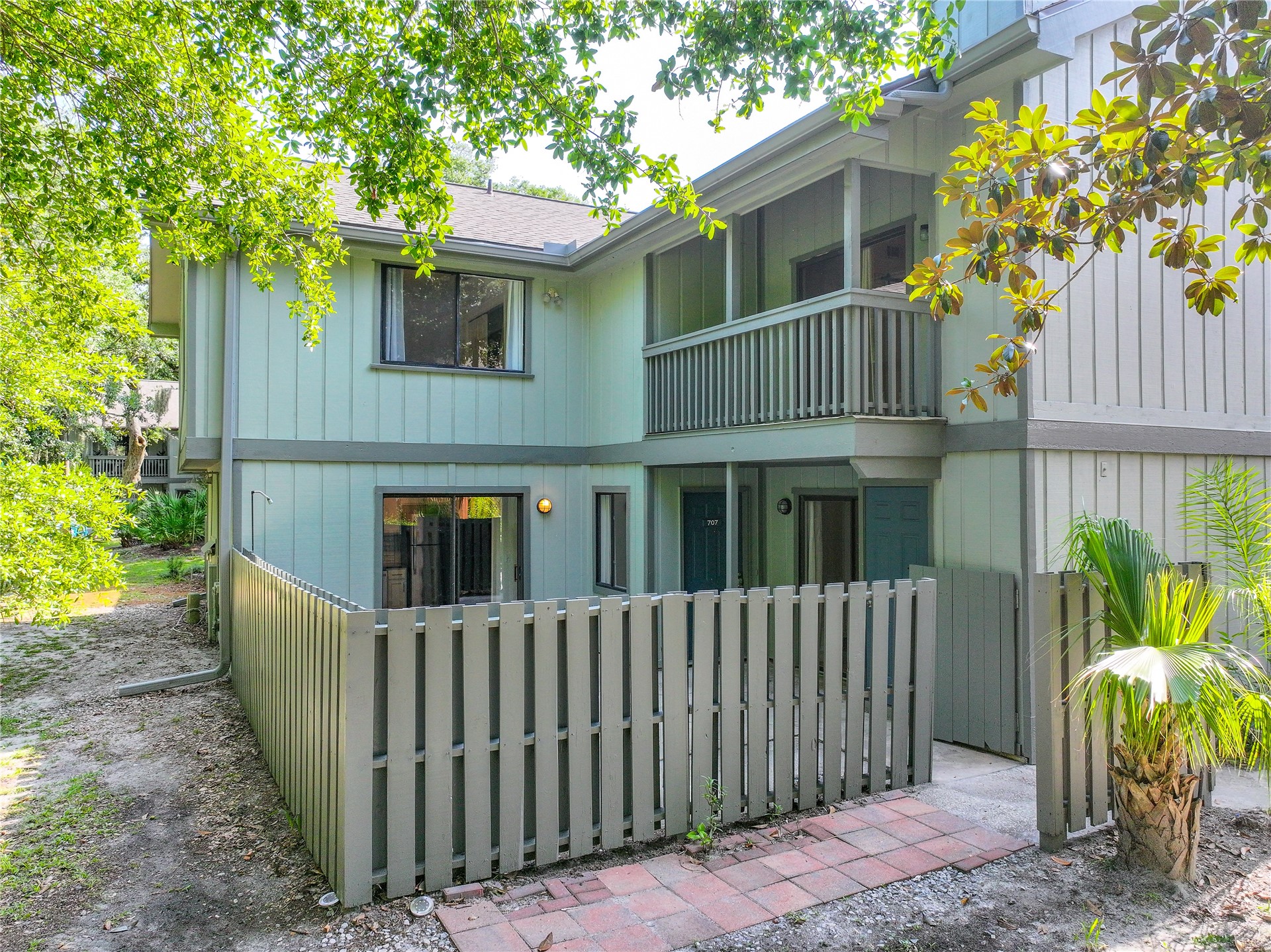 2700 MIZELL AVENUE 707