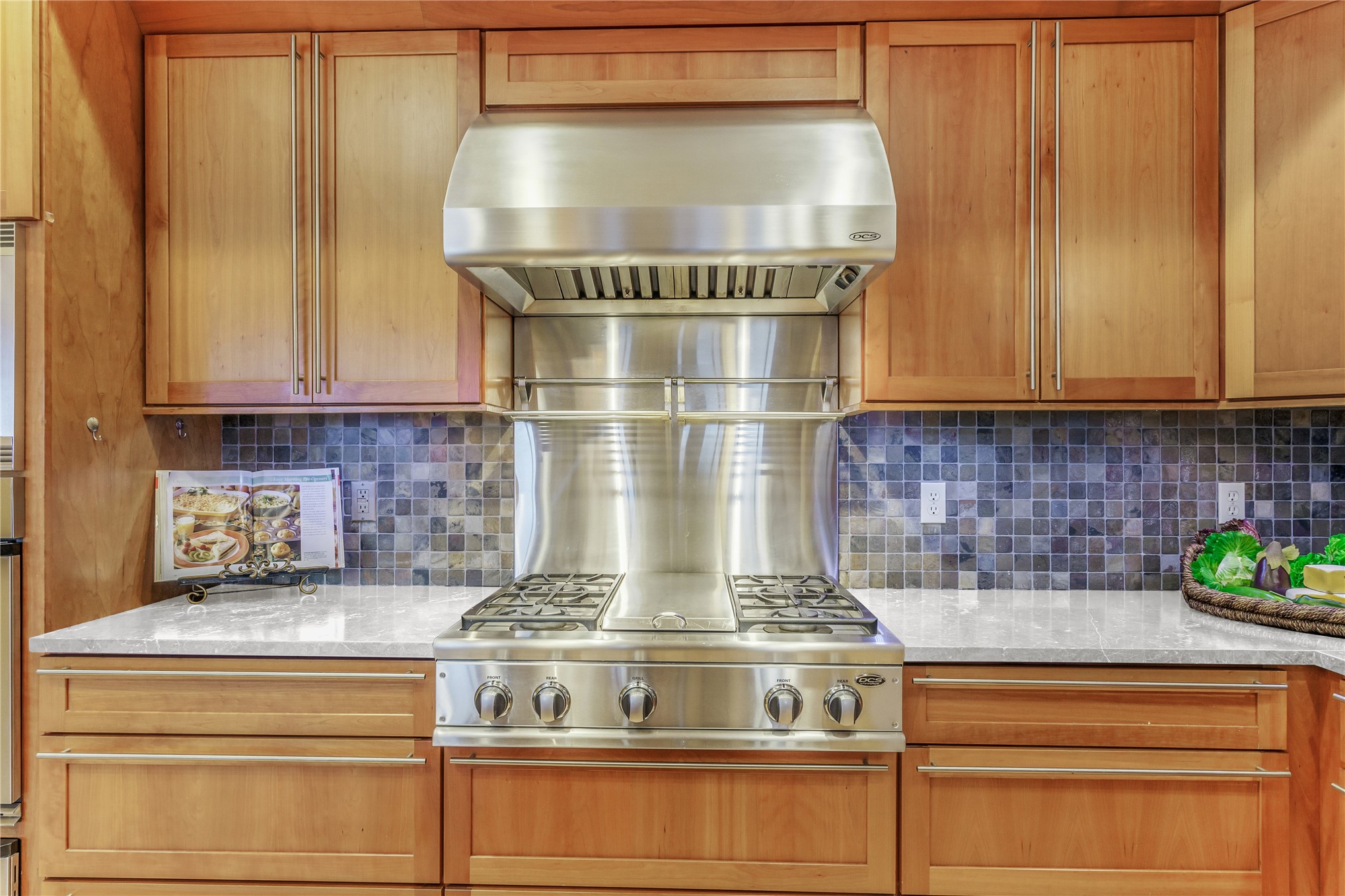 940564 OLD NASSAUVILLE ROAD