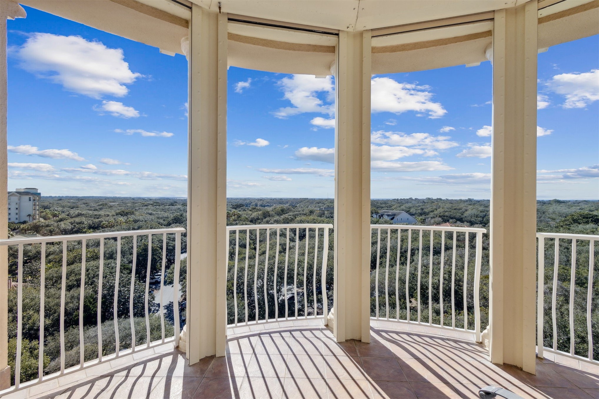 719 OCEAN CLUB PLACE 719