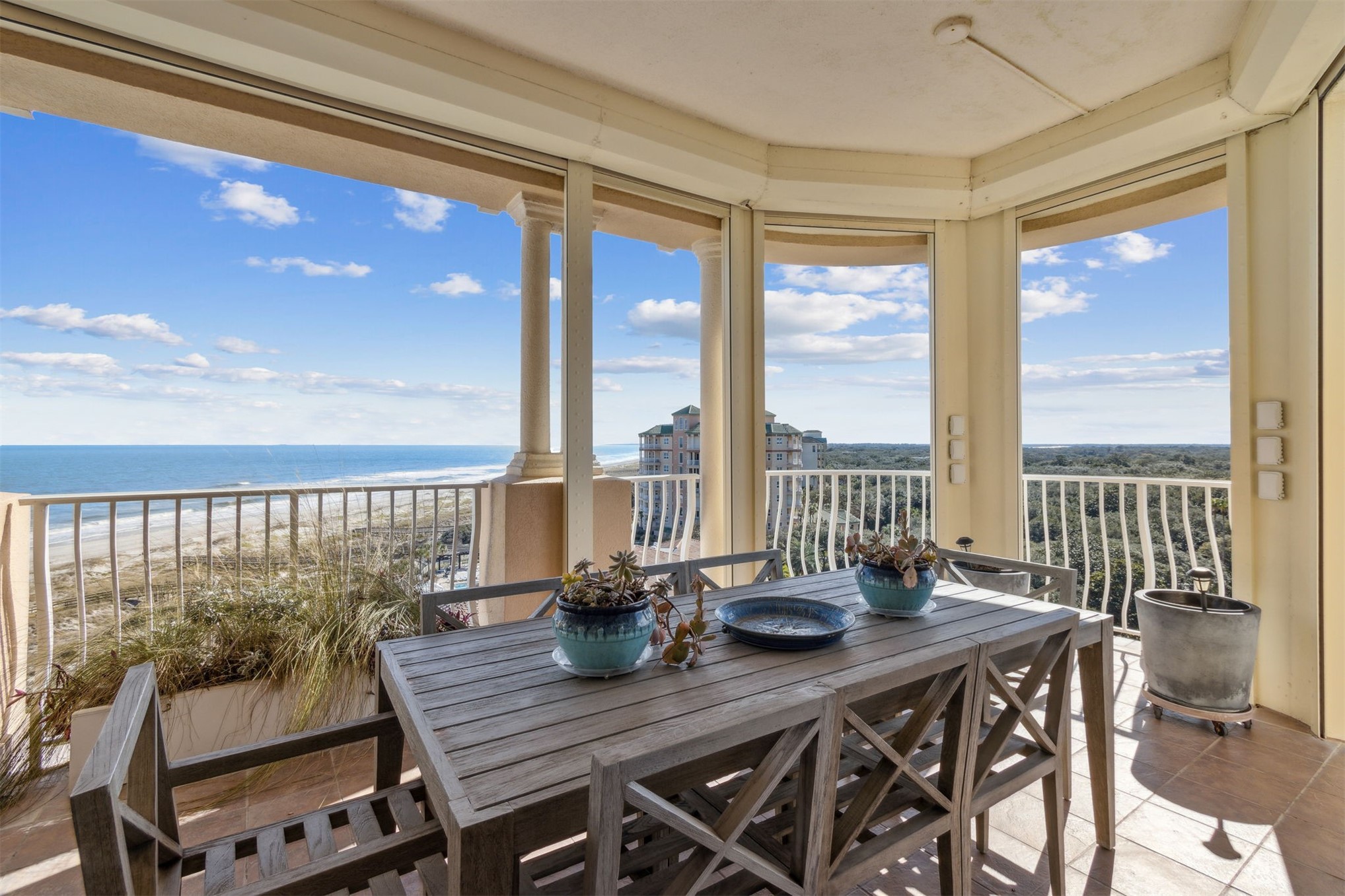 719 OCEAN CLUB PLACE 719