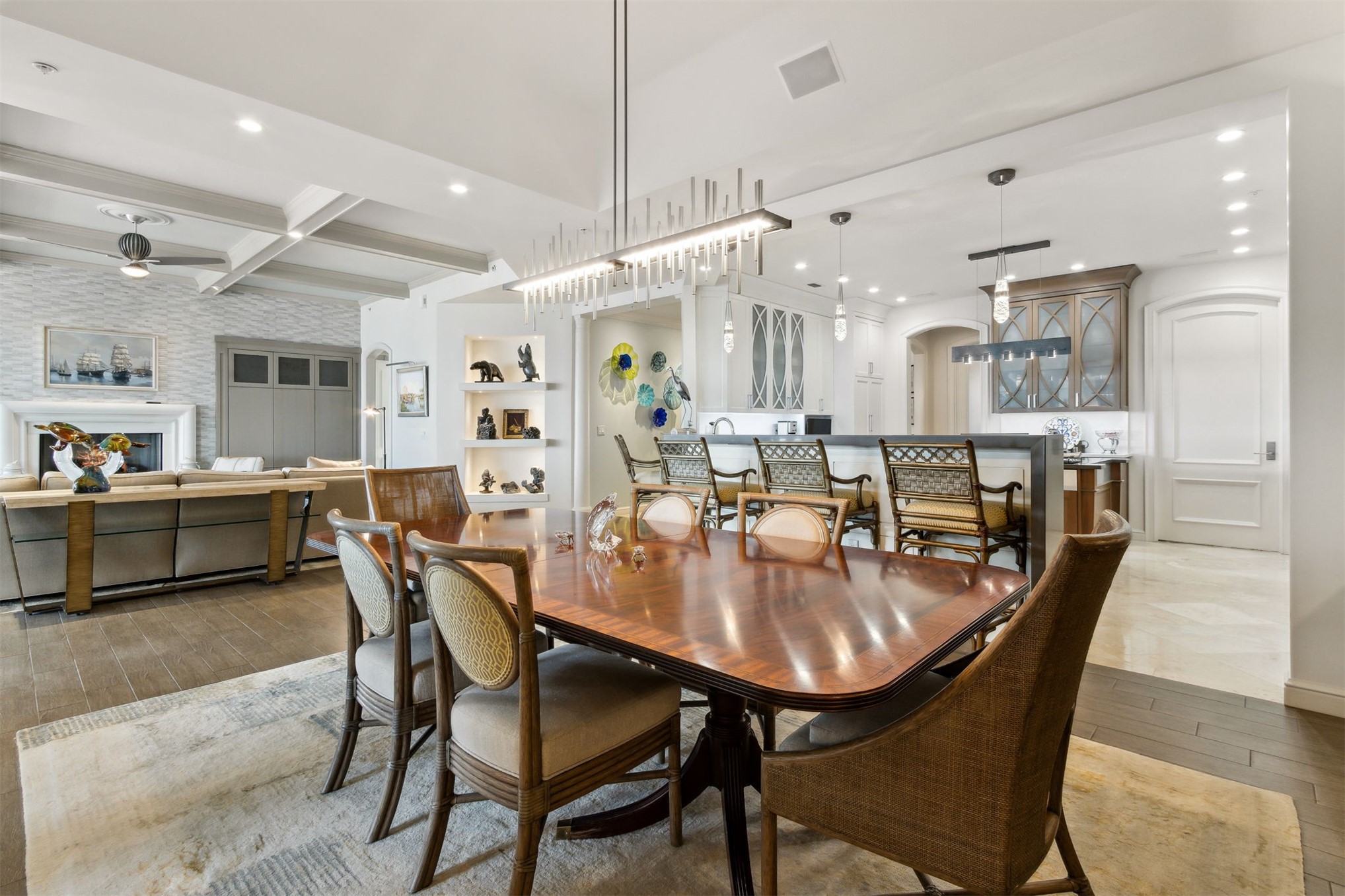 719 OCEAN CLUB PLACE 719