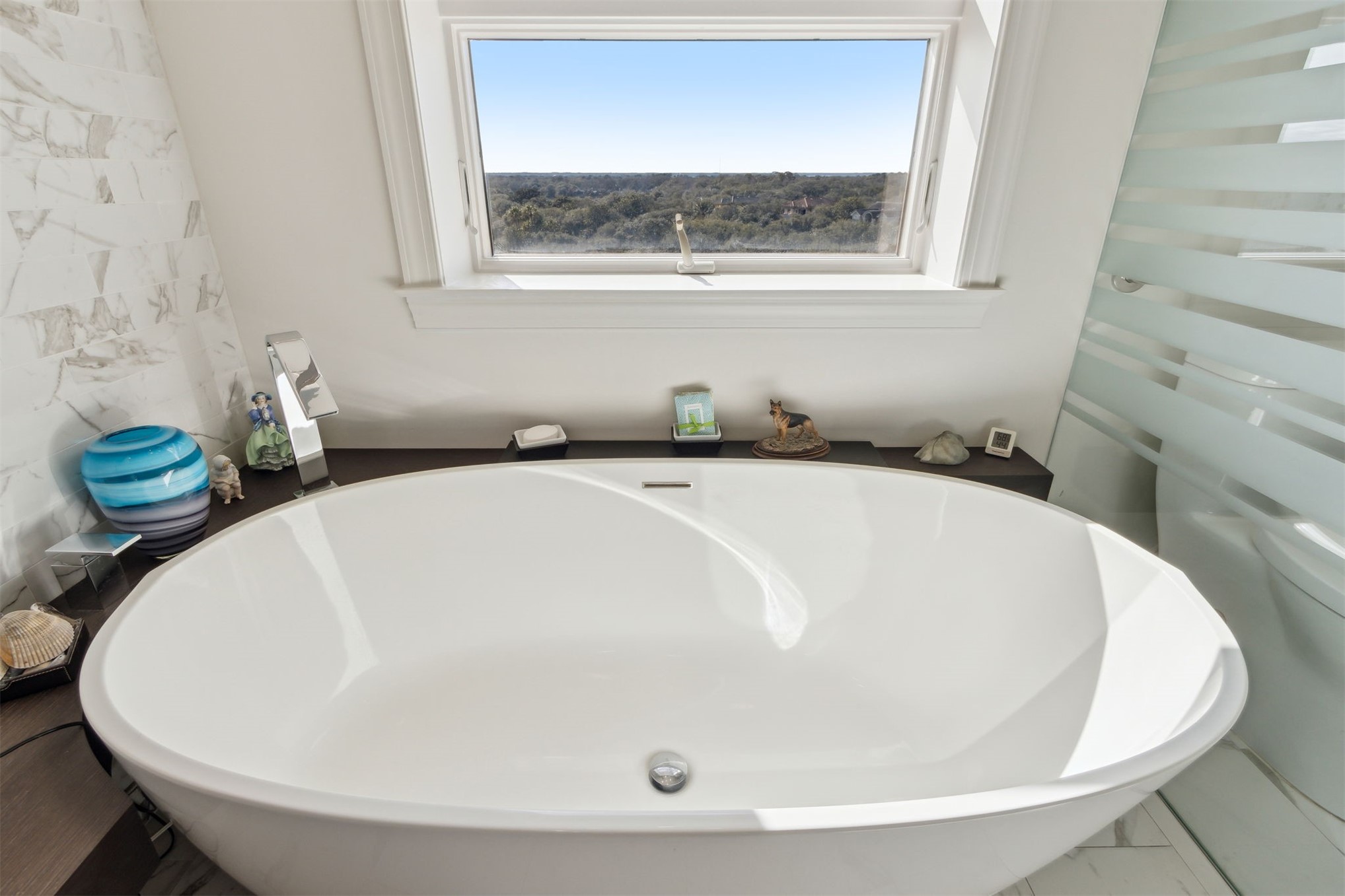 719 OCEAN CLUB PLACE 719