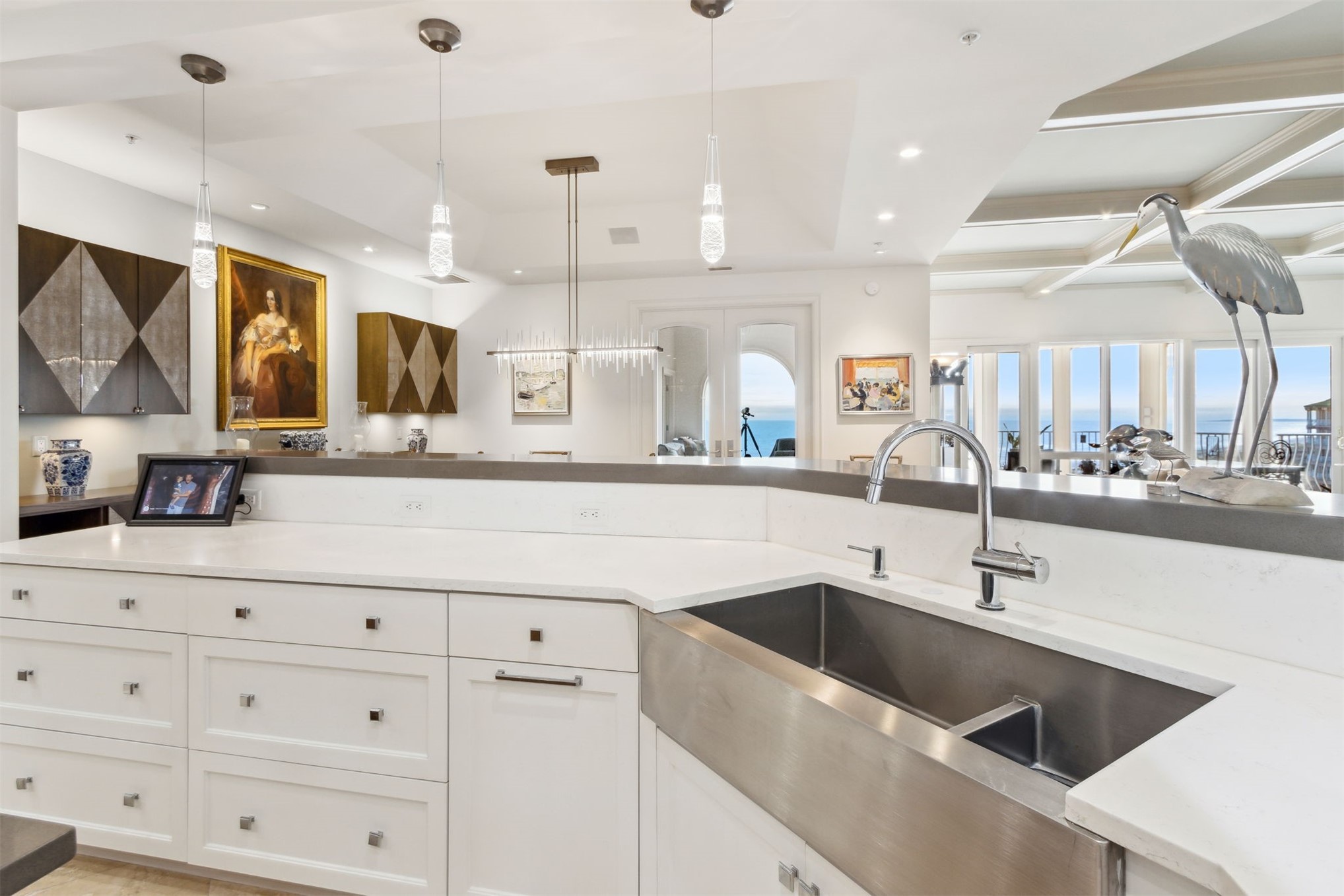 719 OCEAN CLUB PLACE 719