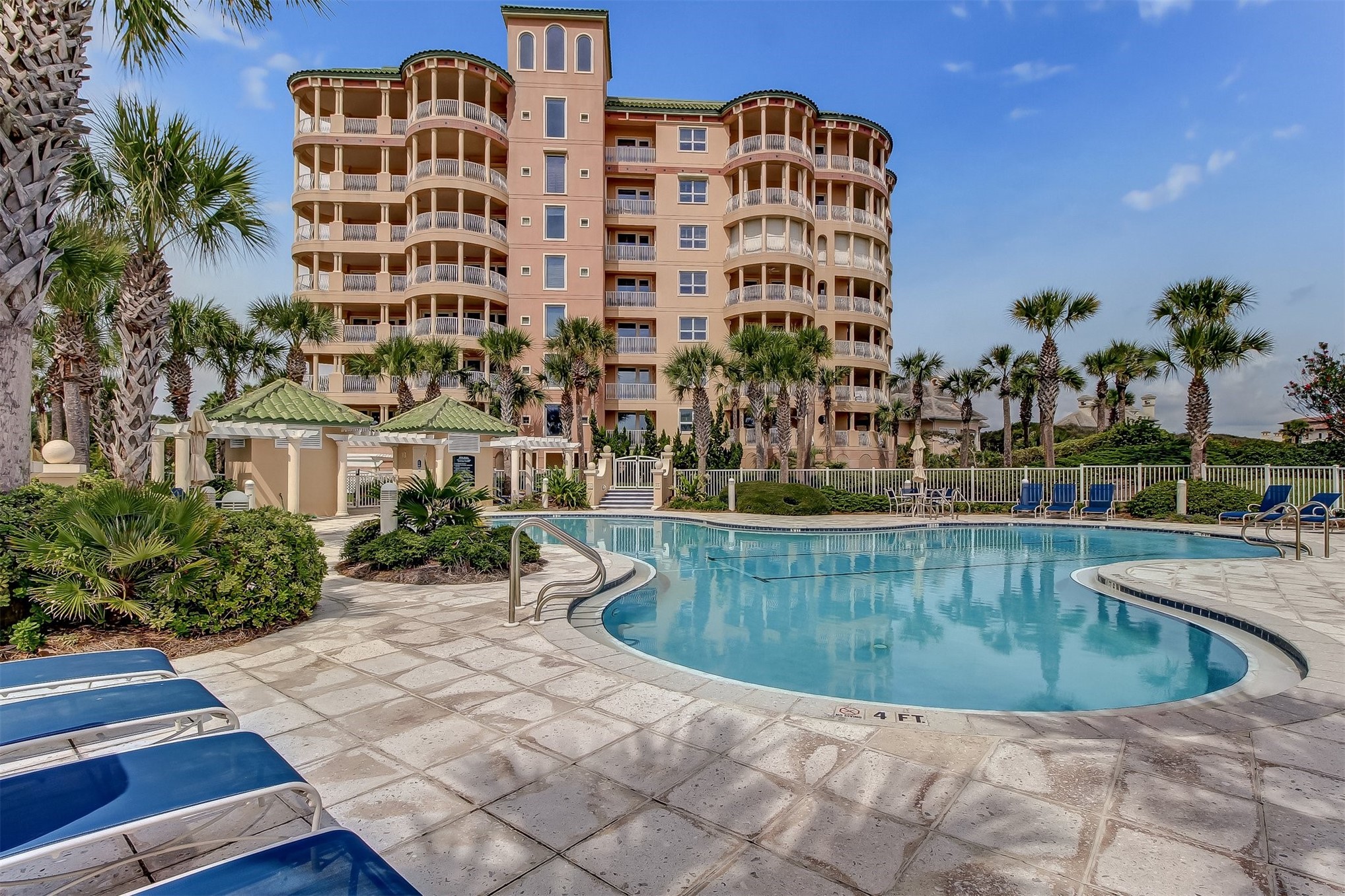 719 OCEAN CLUB PLACE 719
