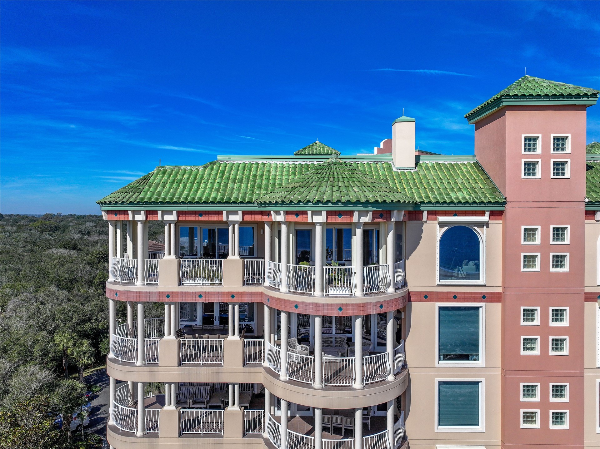 719 OCEAN CLUB PLACE 719