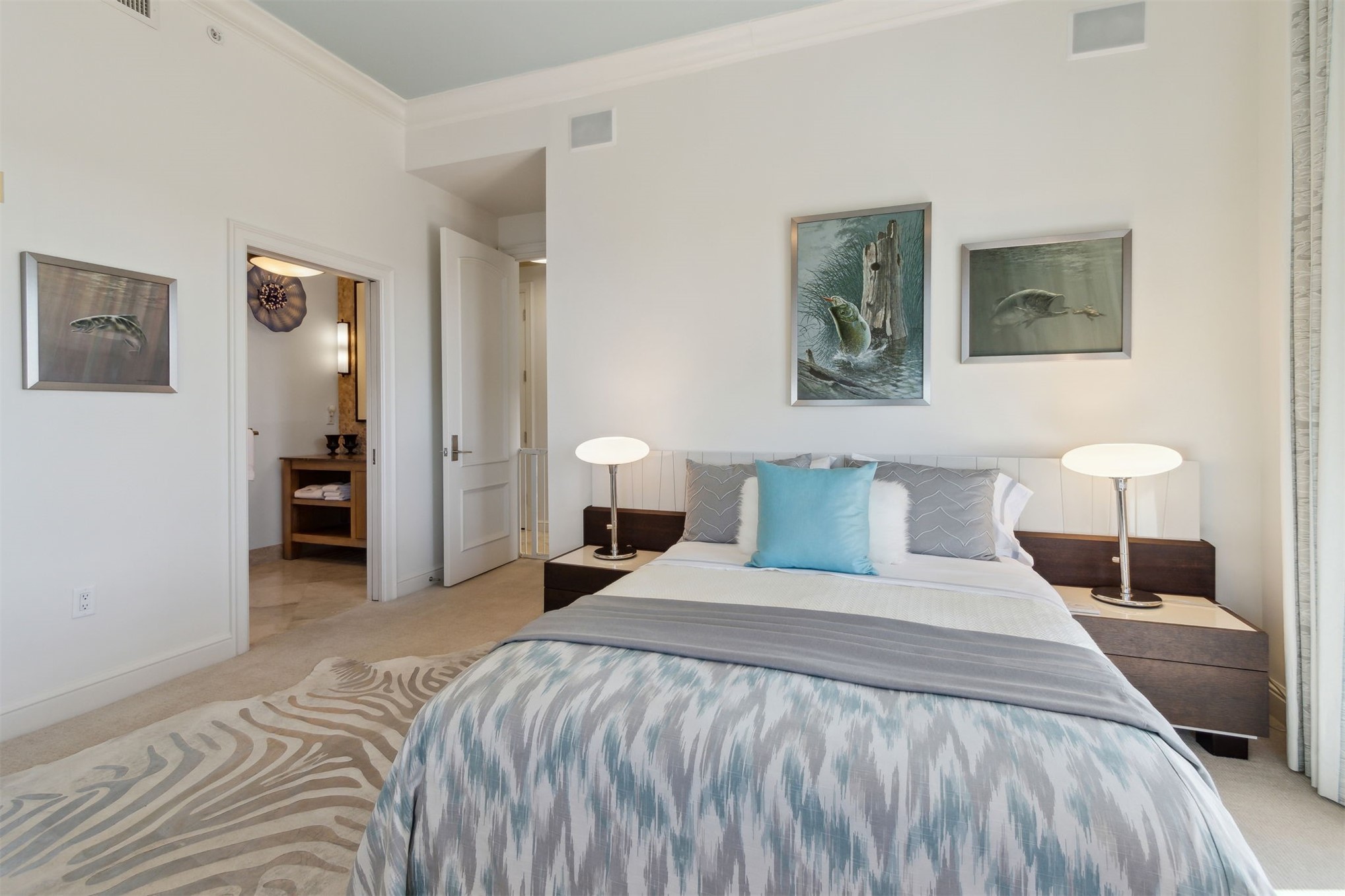 719 OCEAN CLUB PLACE 719