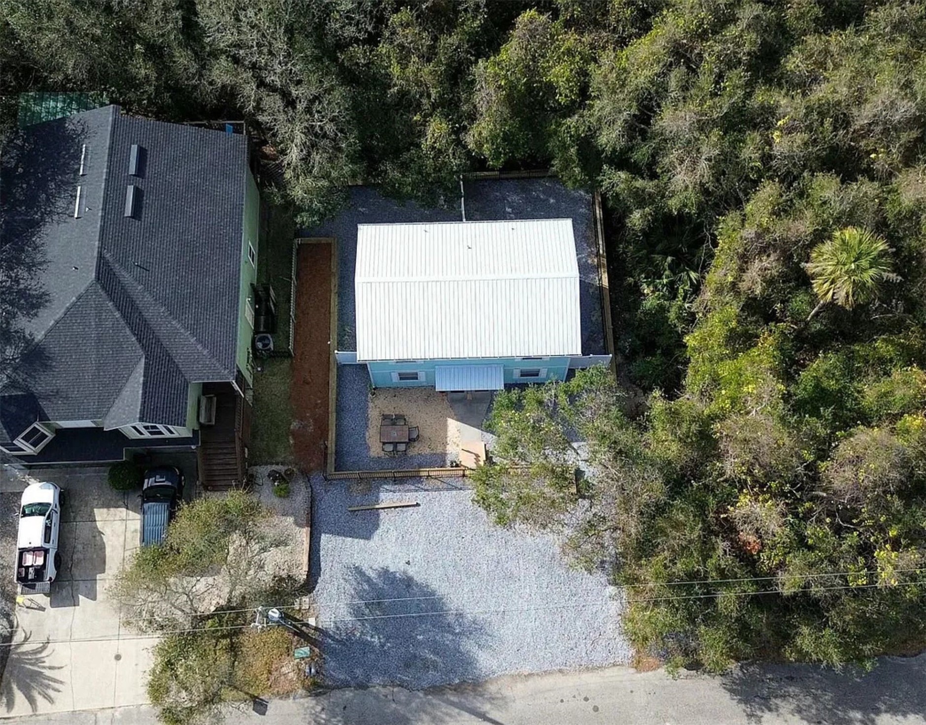 2835 OCEAN DRIVE