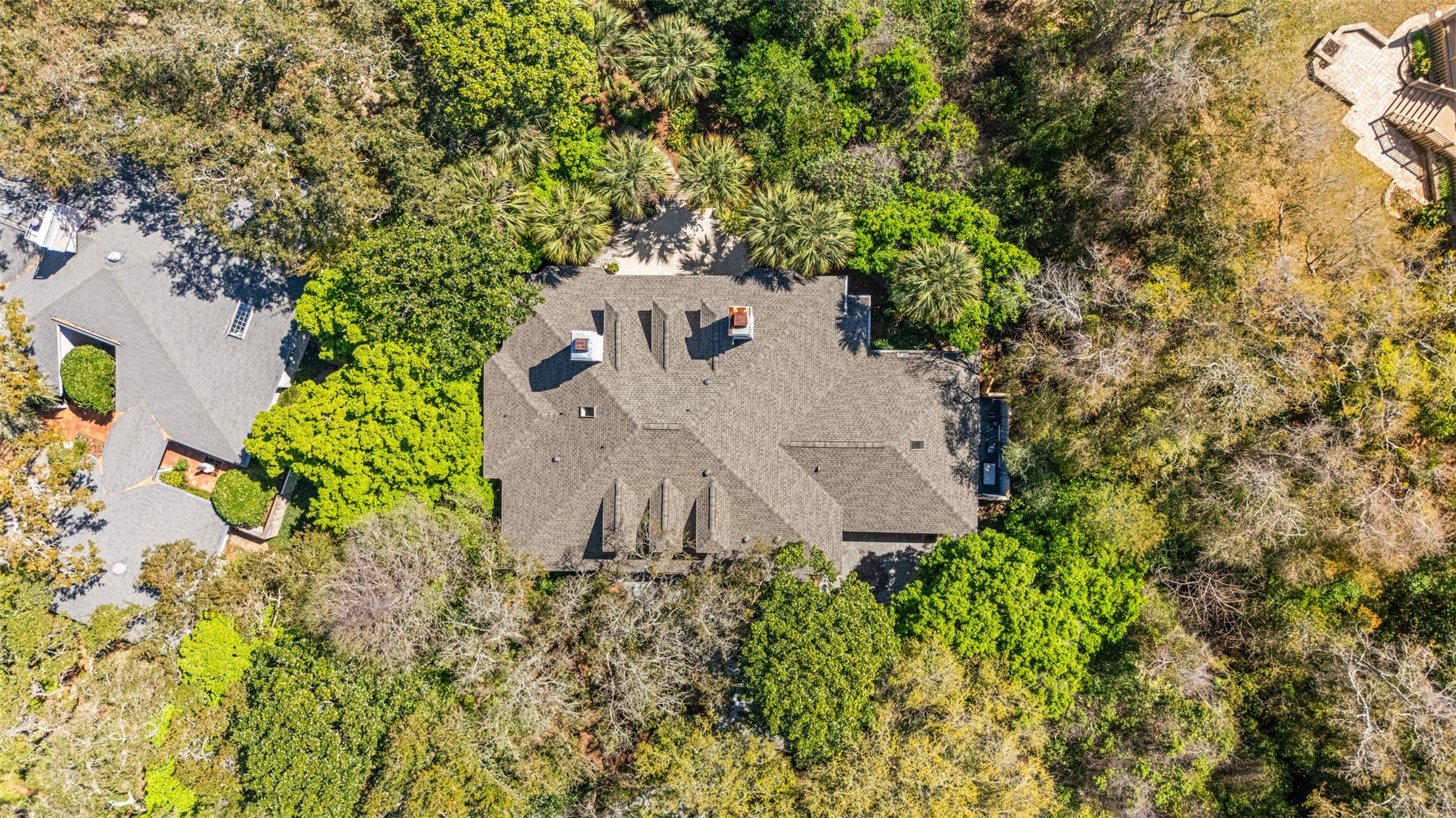 10 BUCKTHORNE DRIVE
