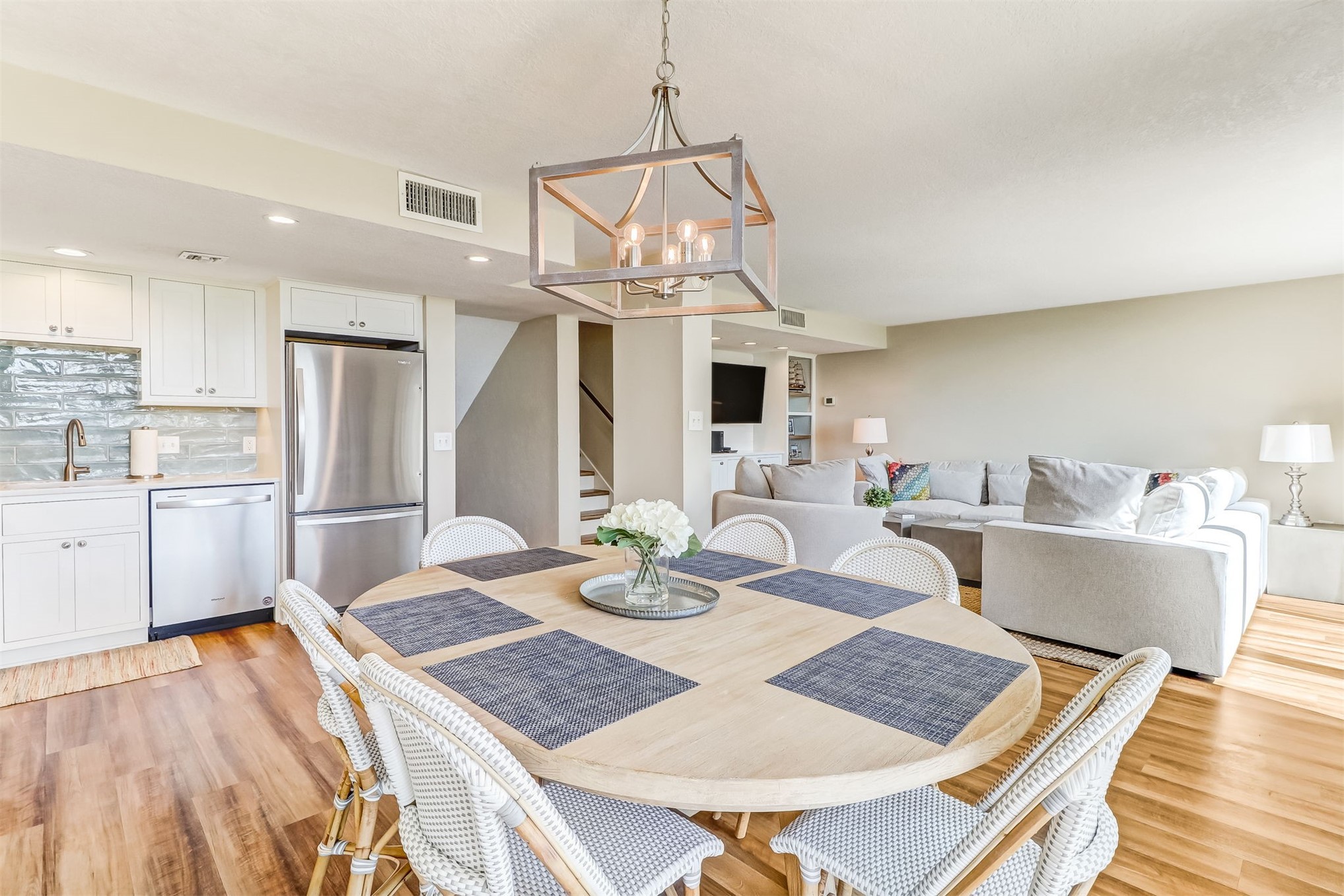 1185 BEACH WALKER ROAD 1185