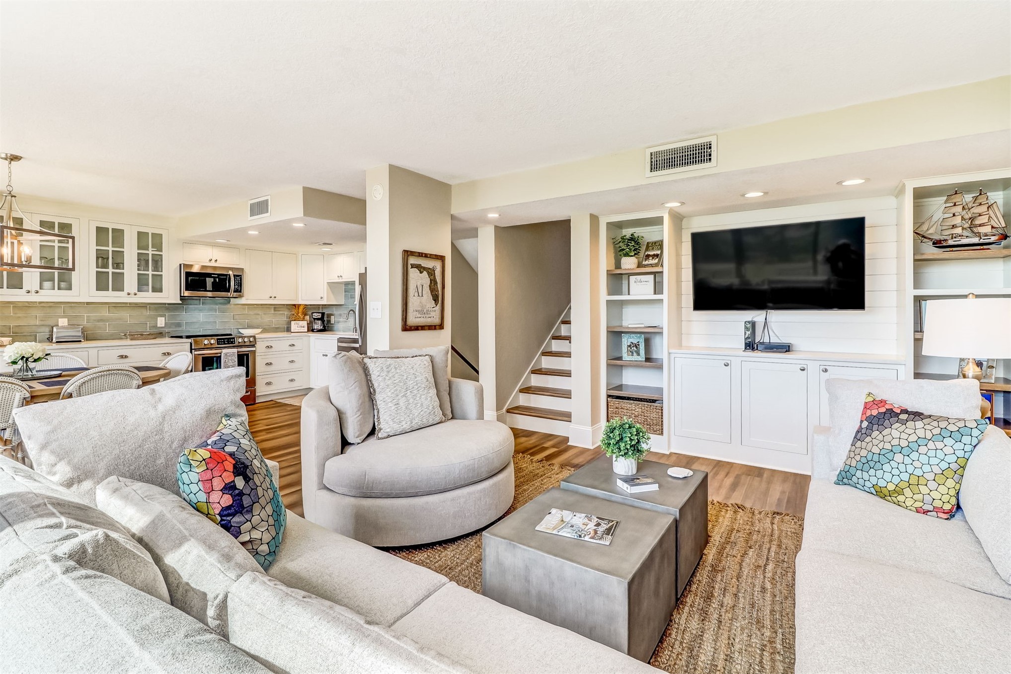 1185 BEACH WALKER ROAD 1185