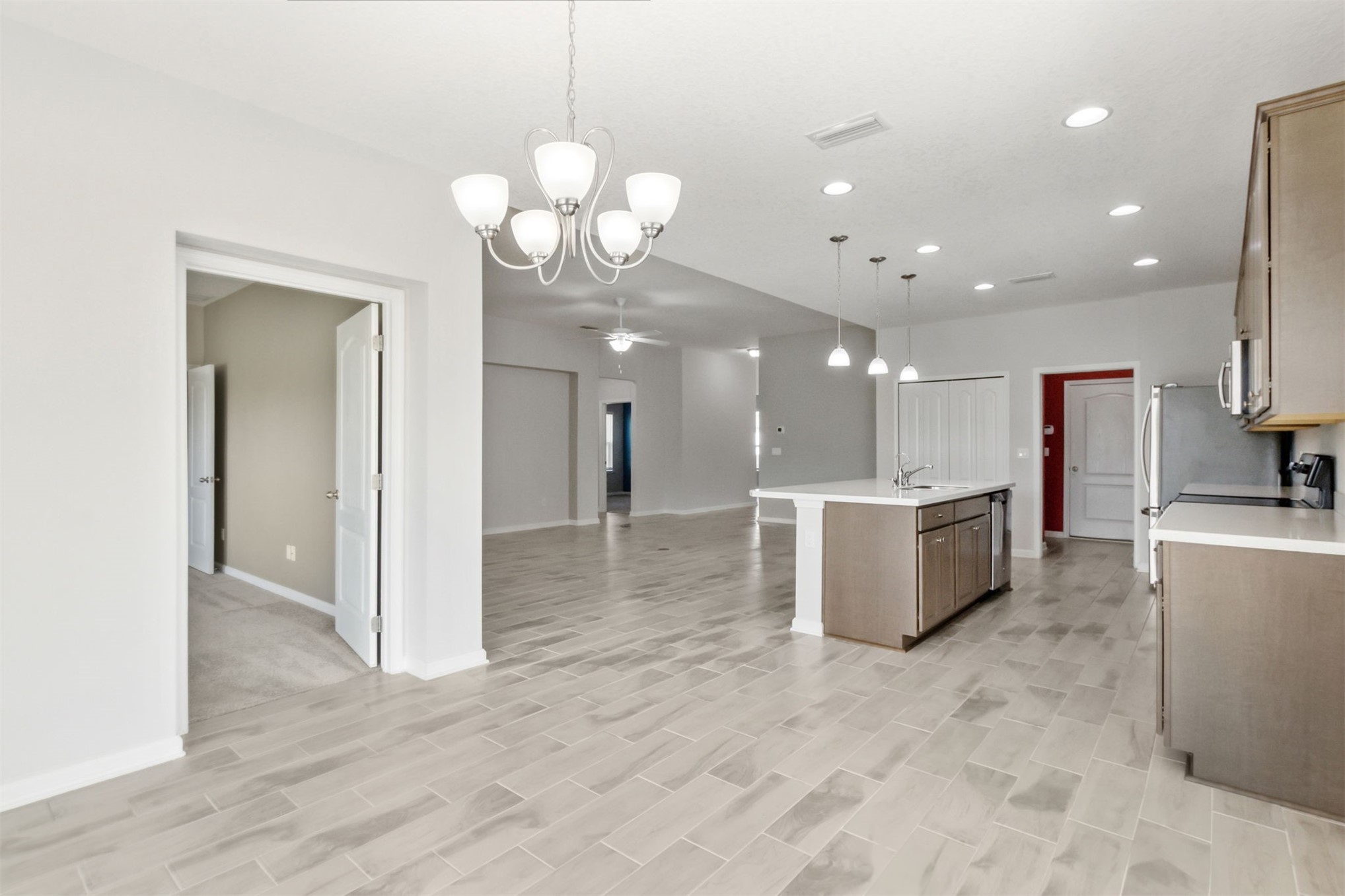 92016 WOODLAWN DRIVE