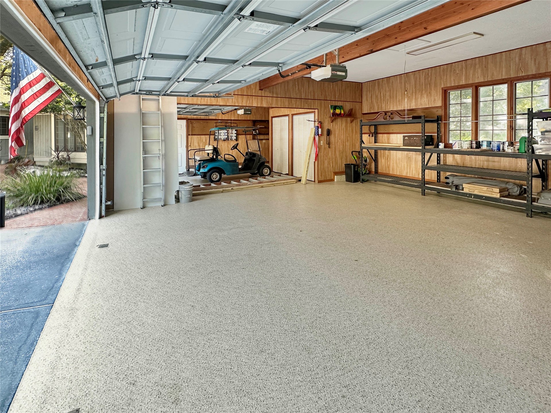 6 GREEN WINGED TEAL ROAD