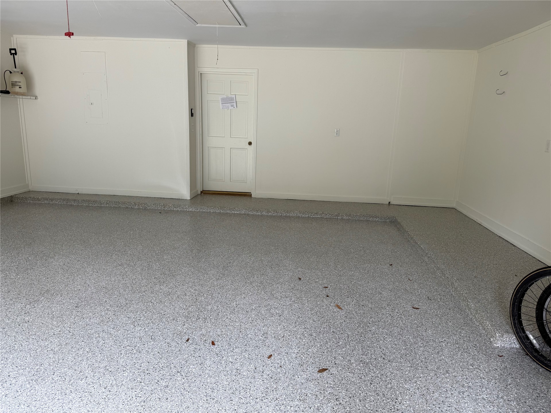 2413 LOS ROBLES DRIVE