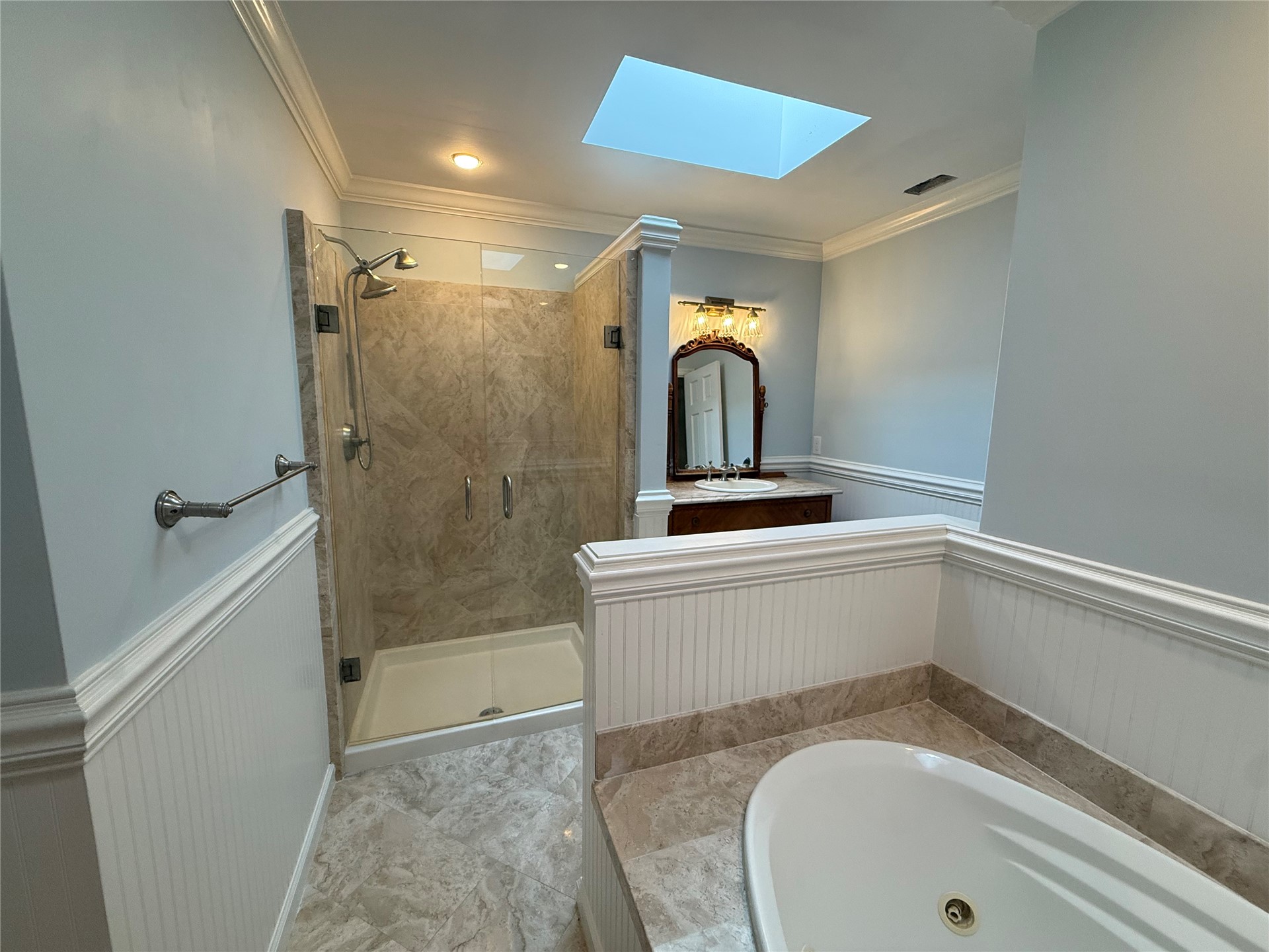 2413 LOS ROBLES DRIVE