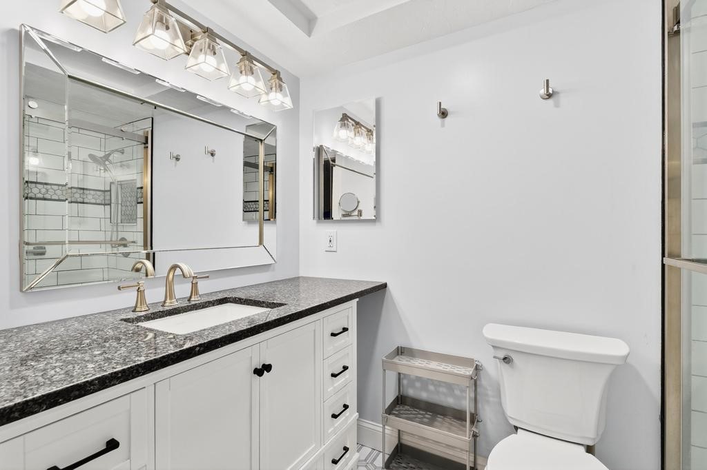 2700 MIZELL AVENUE 504A