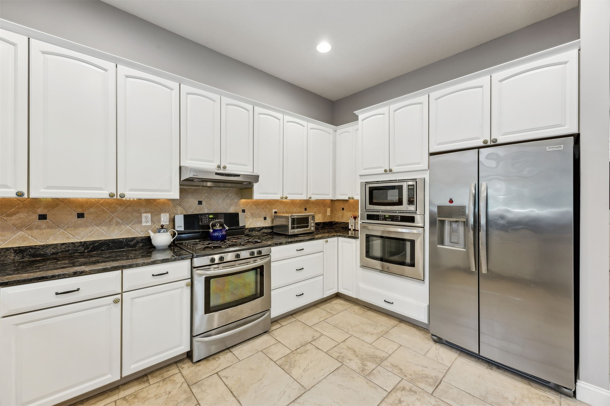 58 LAUREL OAK