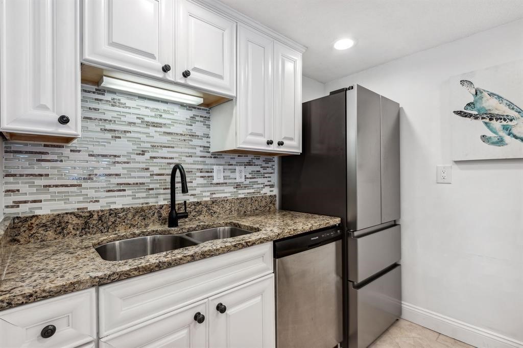 223 SANDCASTLES COURT 213