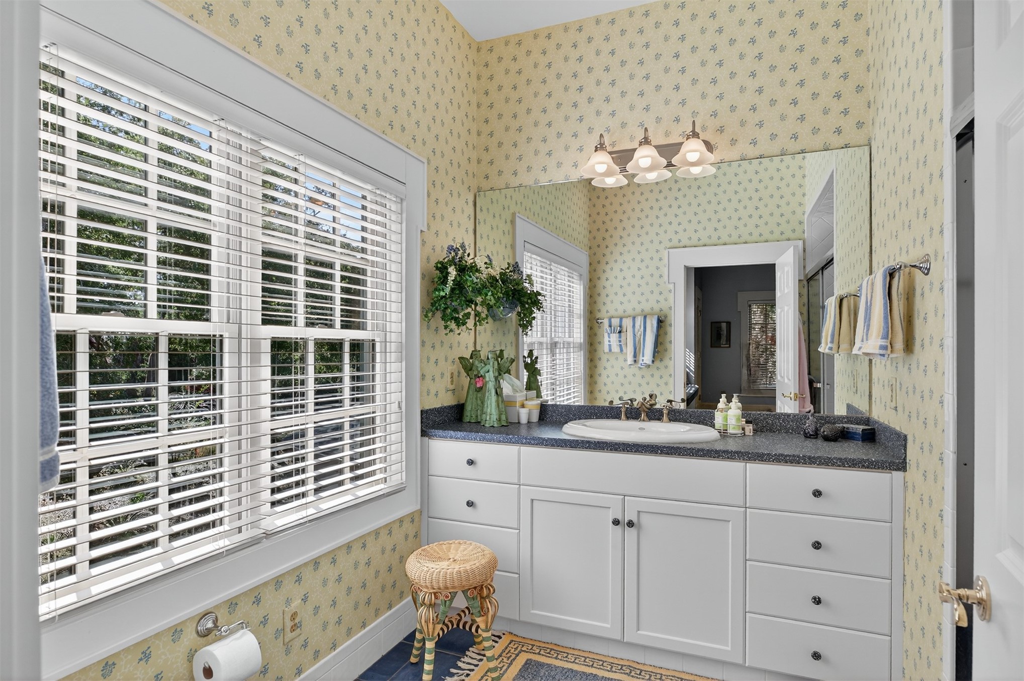 136 LONG POINT DRIVE