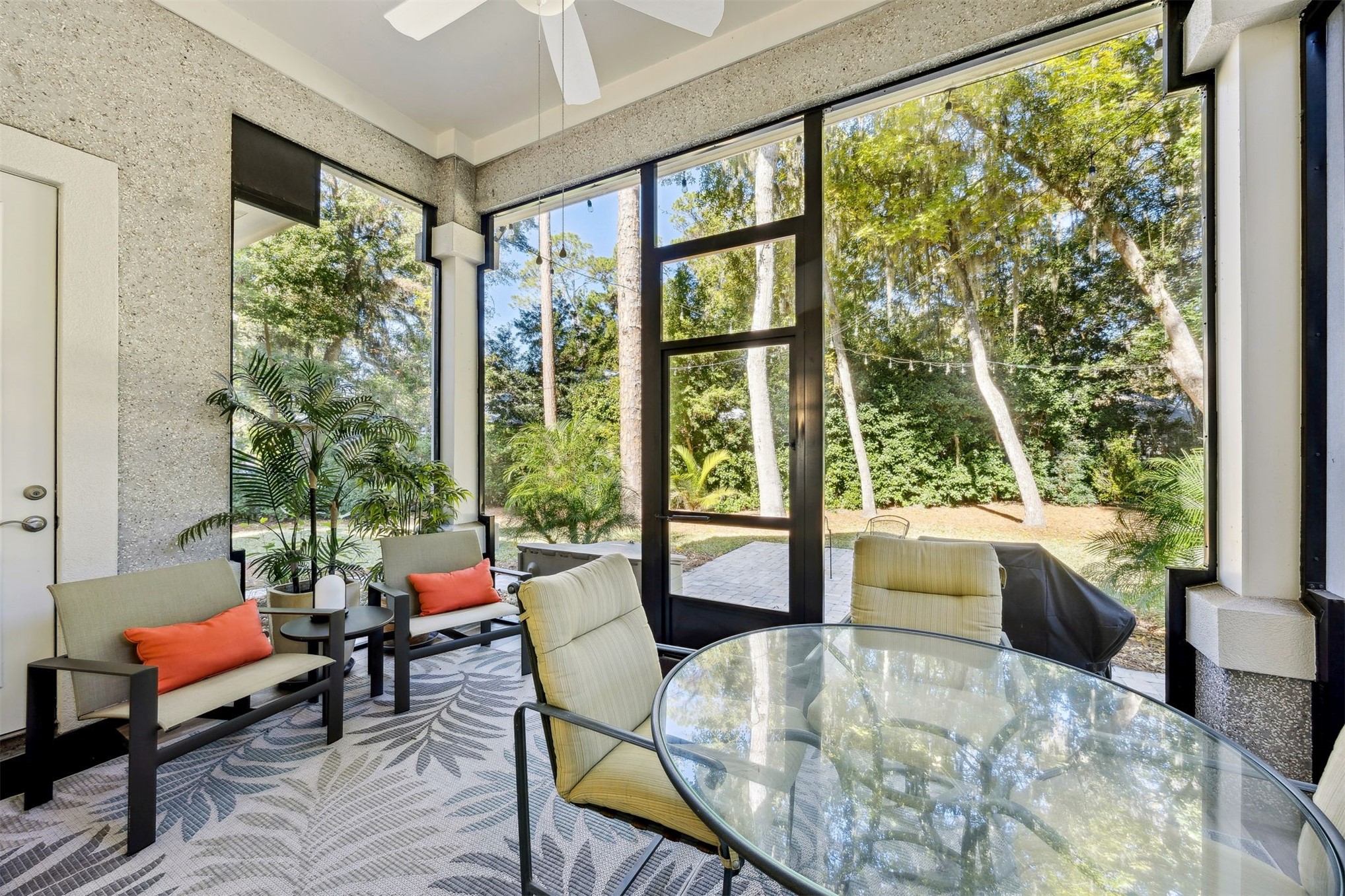 4 MOSS OAKS DRIVE