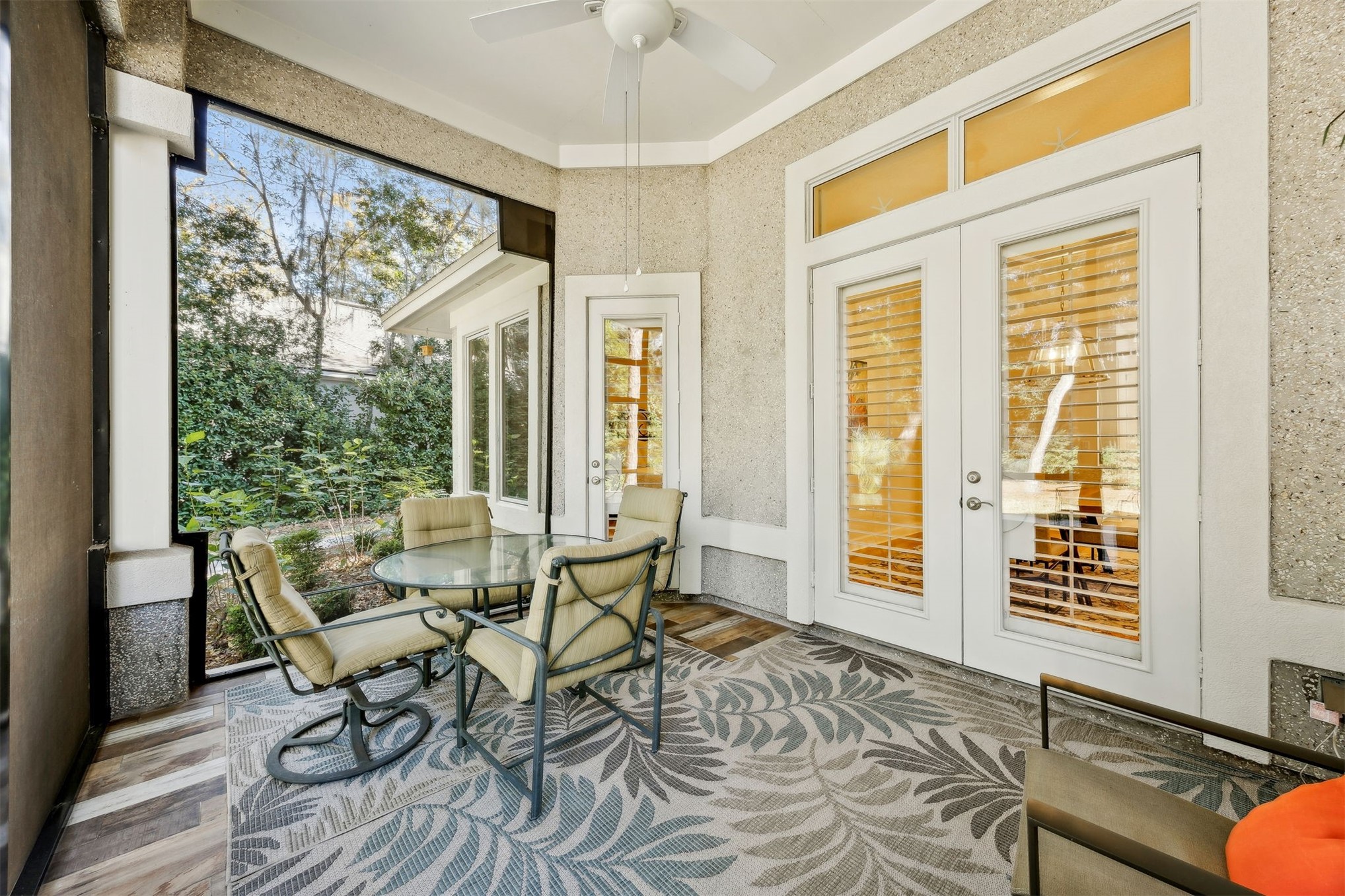 4 MOSS OAKS DRIVE