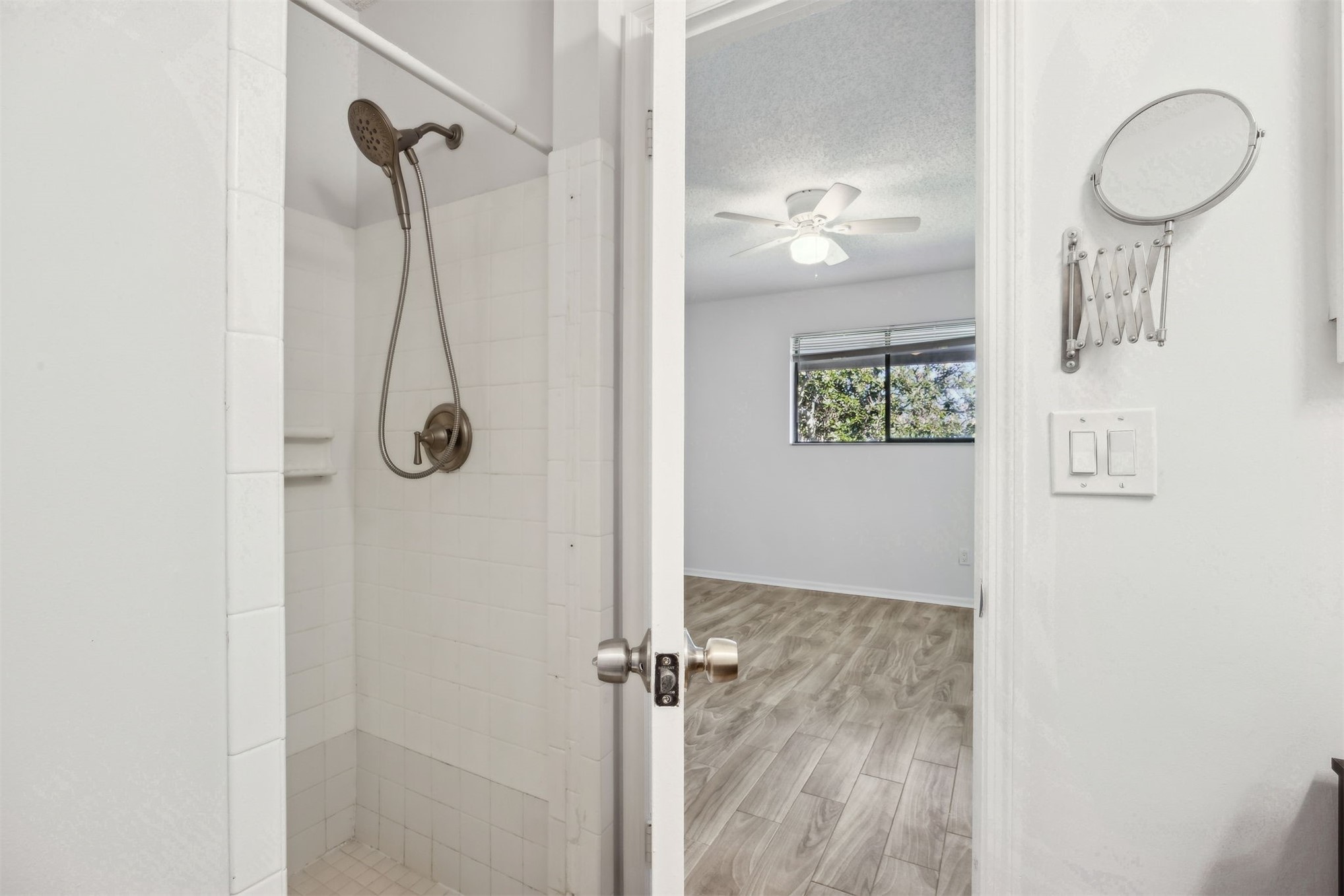 1083 E SEA HAWK DRIVE 1083