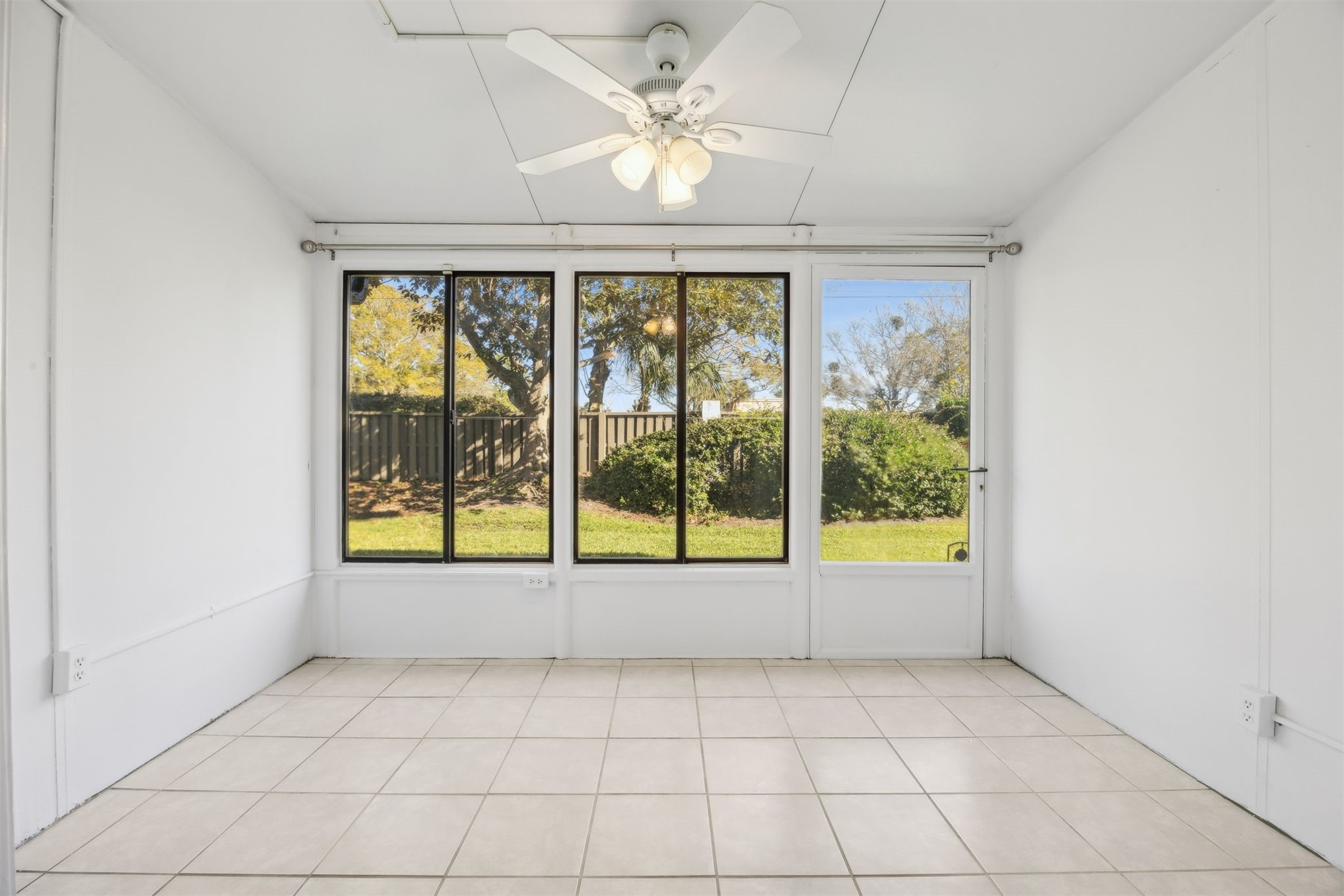 1083 E SEA HAWK DRIVE 1083