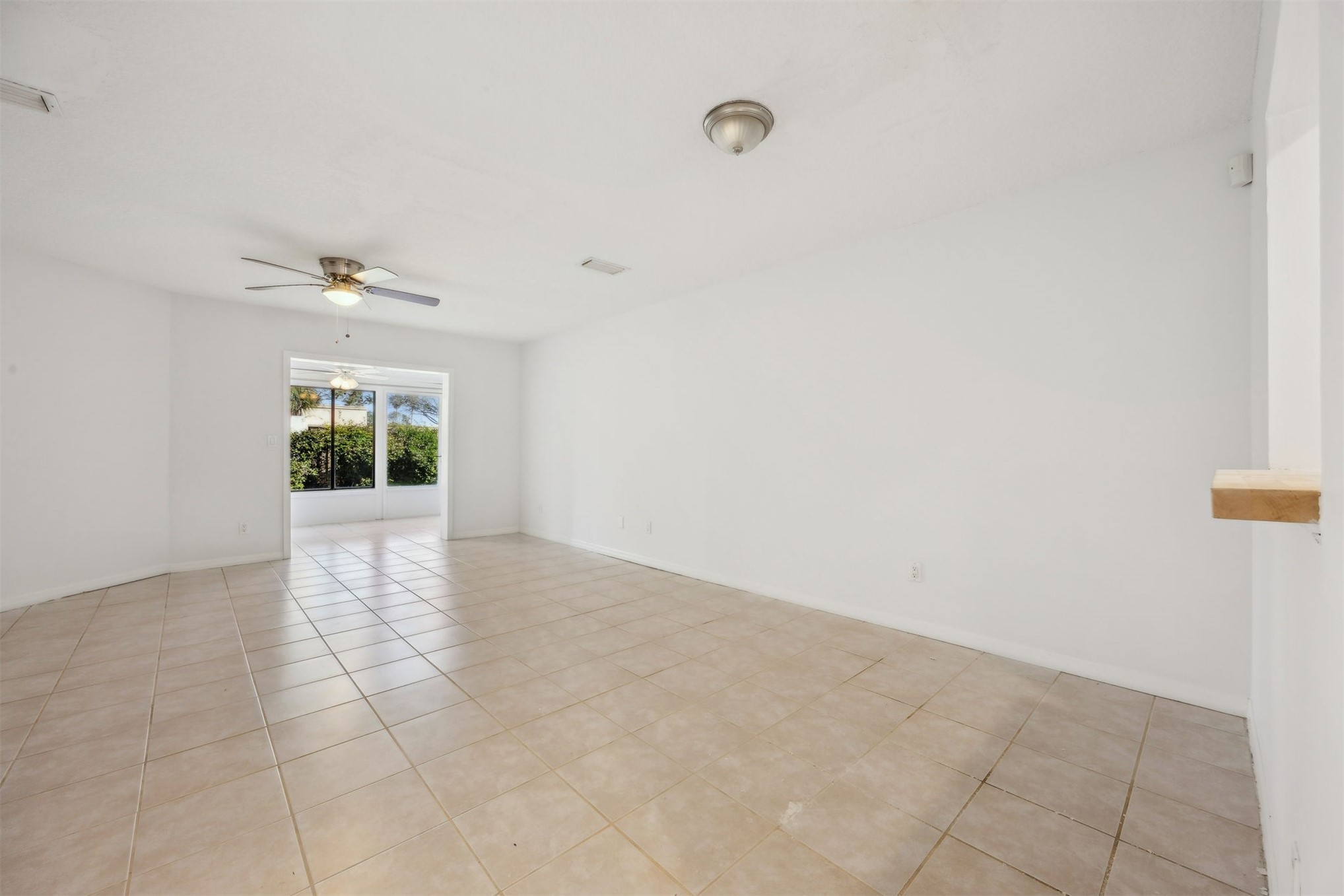 1083 E SEA HAWK DRIVE 1083
