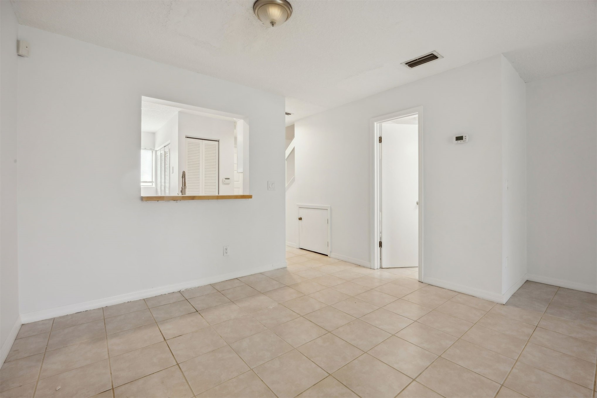 1083 E SEA HAWK DRIVE 1083