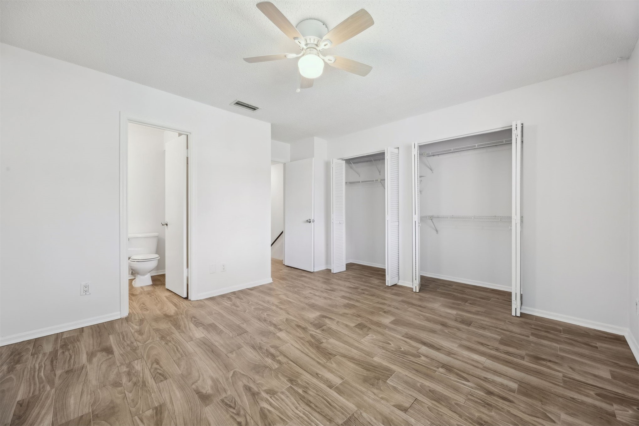 1083 E SEA HAWK DRIVE 1083