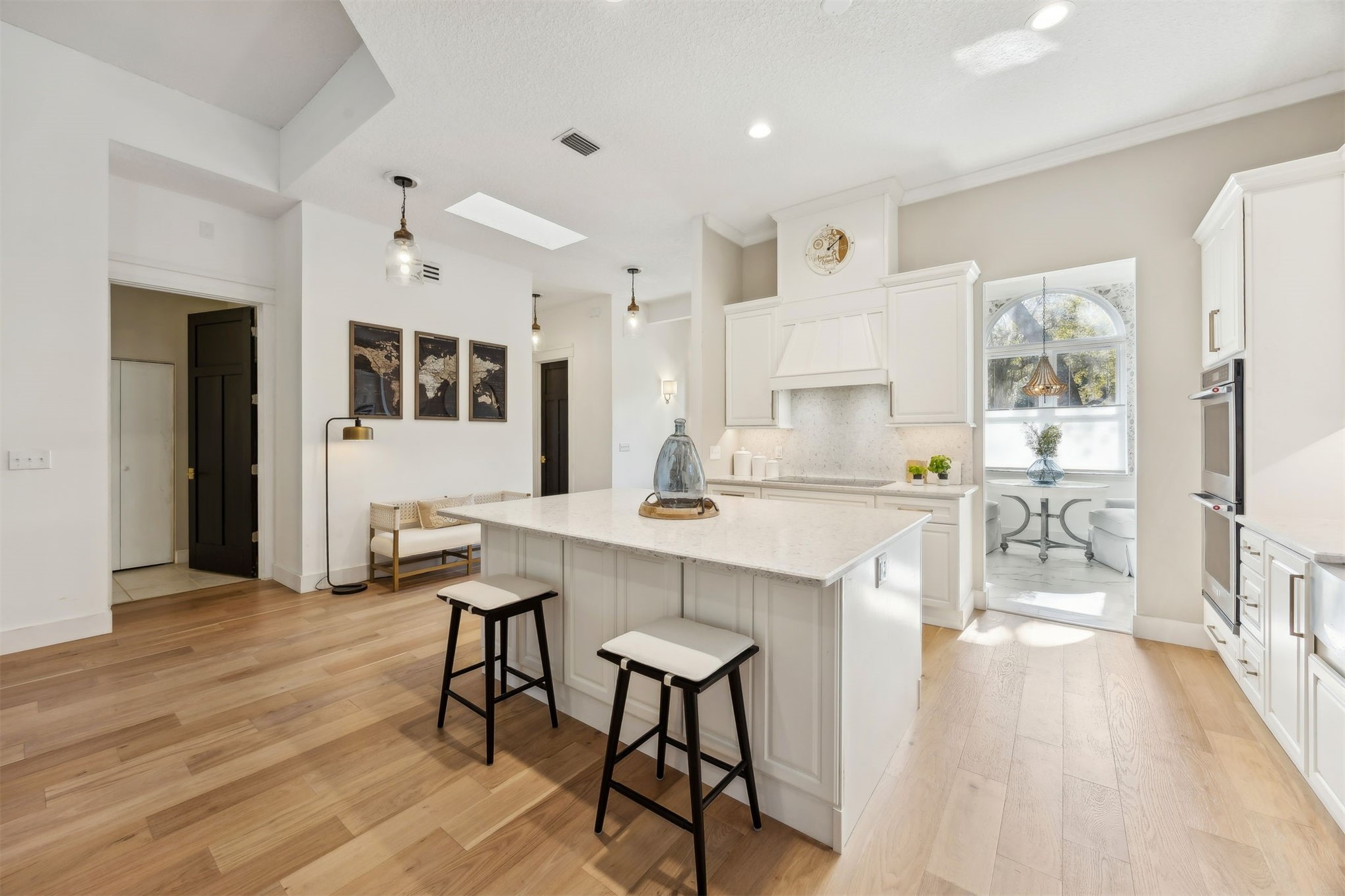 2415 LOS ROBLES