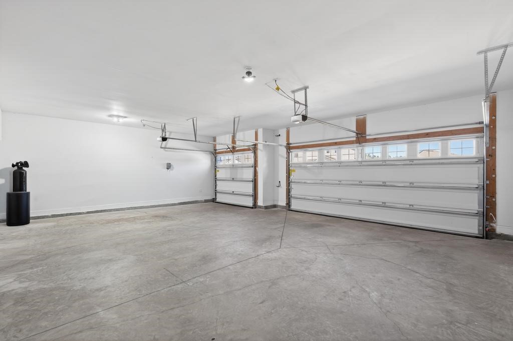 75226 RED TWIG WAY