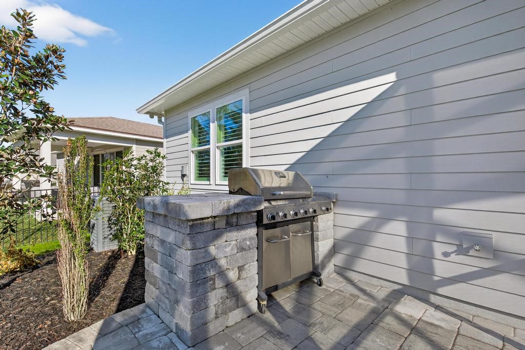 75226 RED TWIG WAY