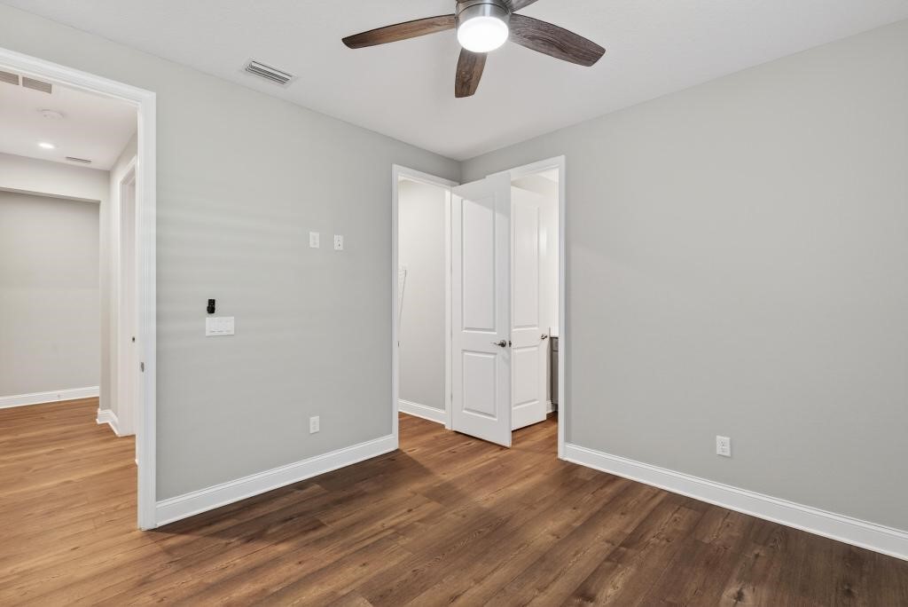 75226 RED TWIG WAY
