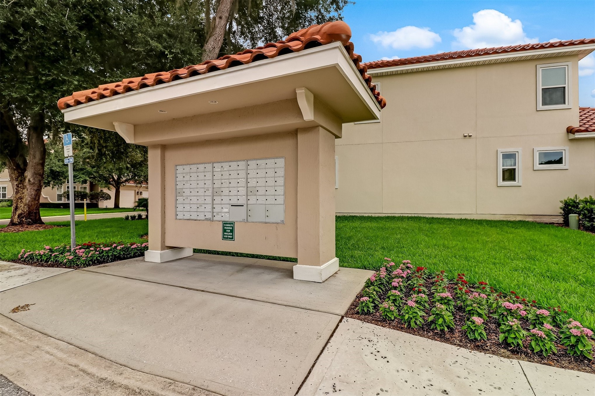 96109 HANGING MOSS DRIVE