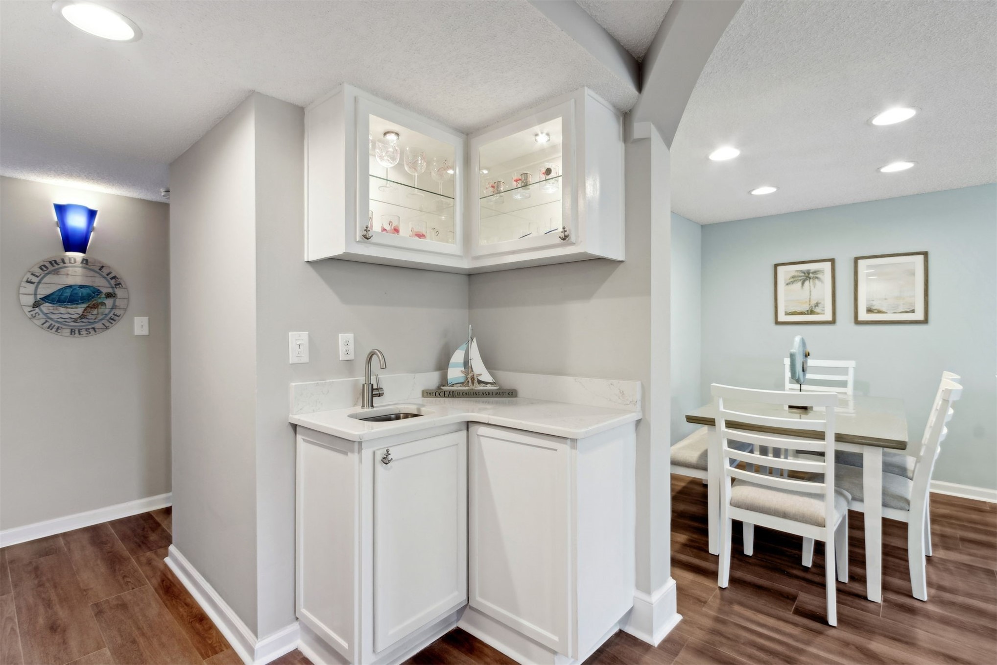 1123 BEACH WALKER ROAD