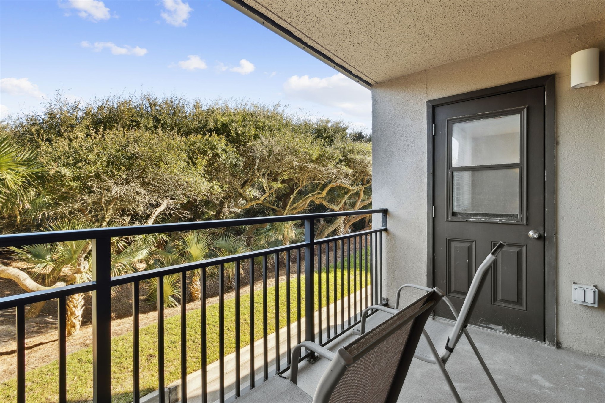 1123 BEACH WALKER ROAD